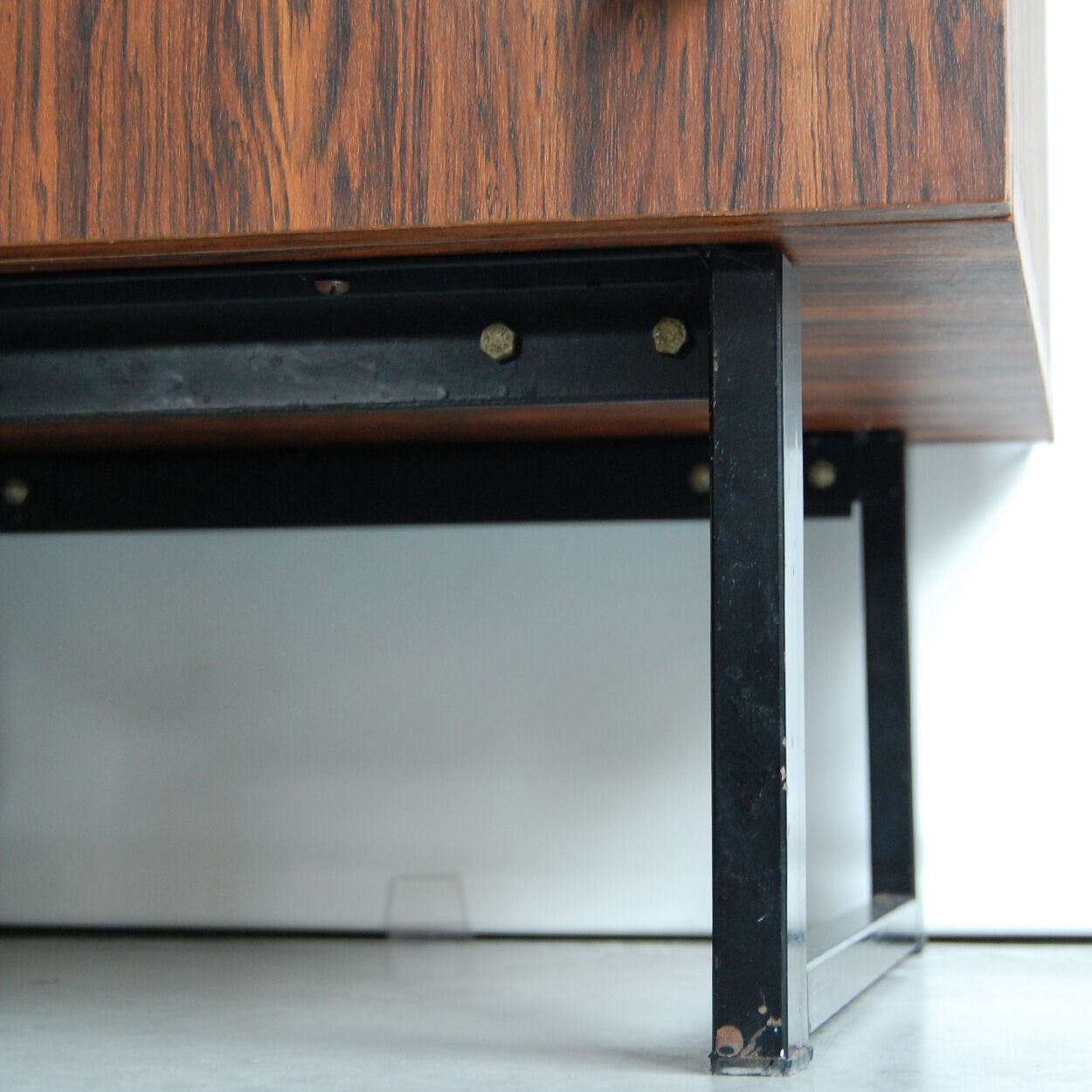 Bar furniture or secretary "693" by Pierre Guariche for Meurop 1960