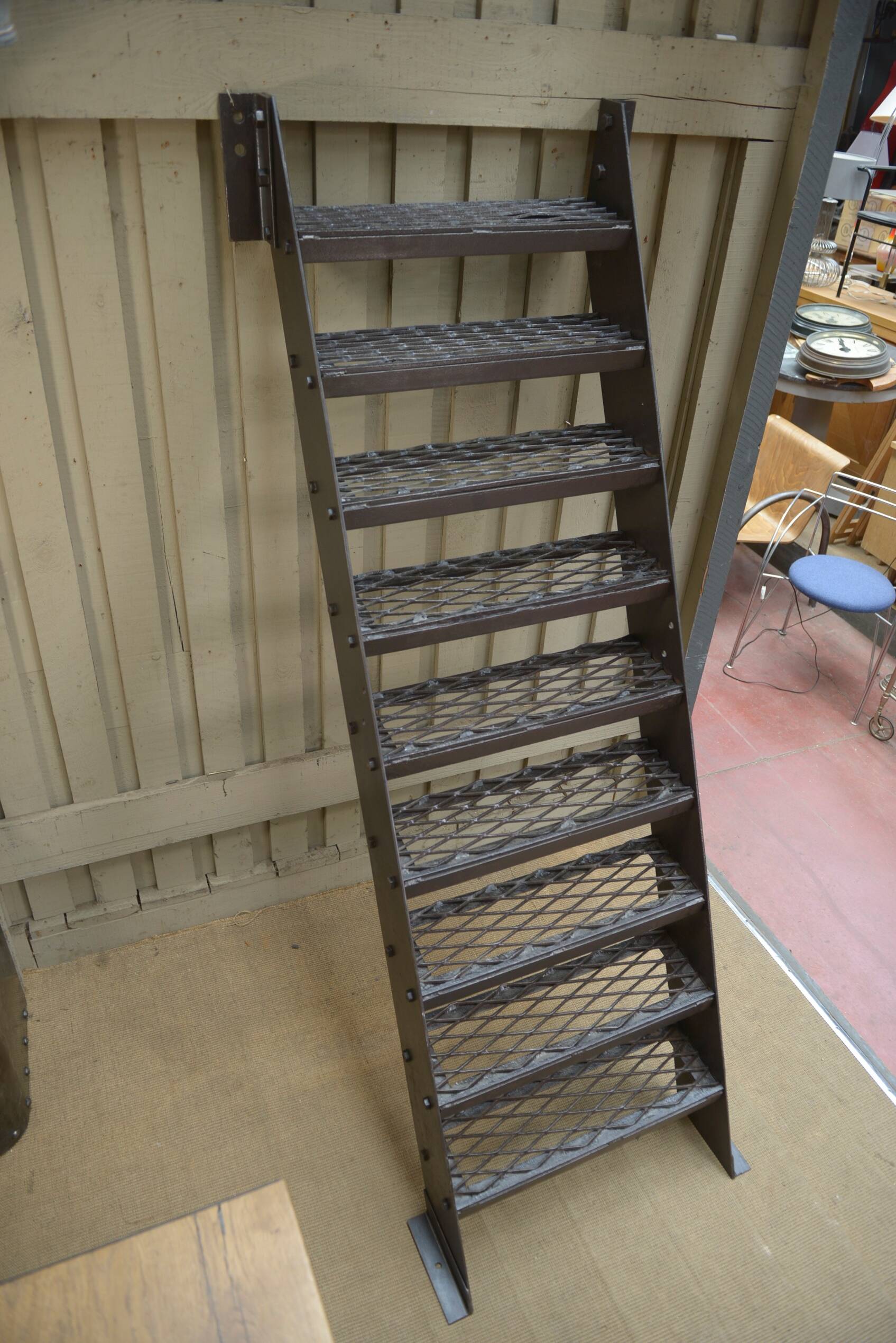 Escalier d'usine en acier 1940