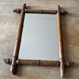Miroir en bois faux-bambou