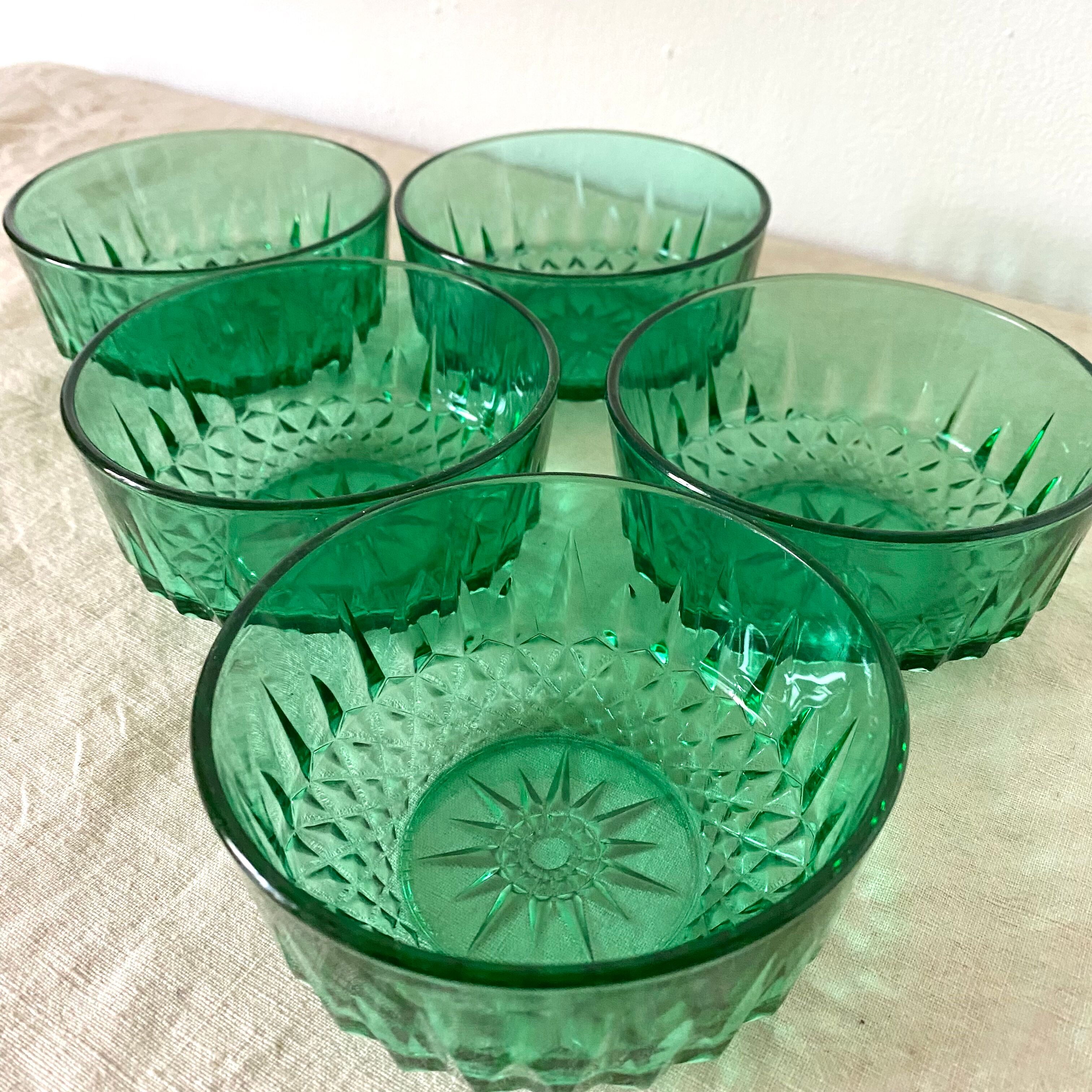 Vintage glass raviers arcoroc