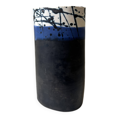 Vase japandi en argile blanche, décor abstrait bleu et noir