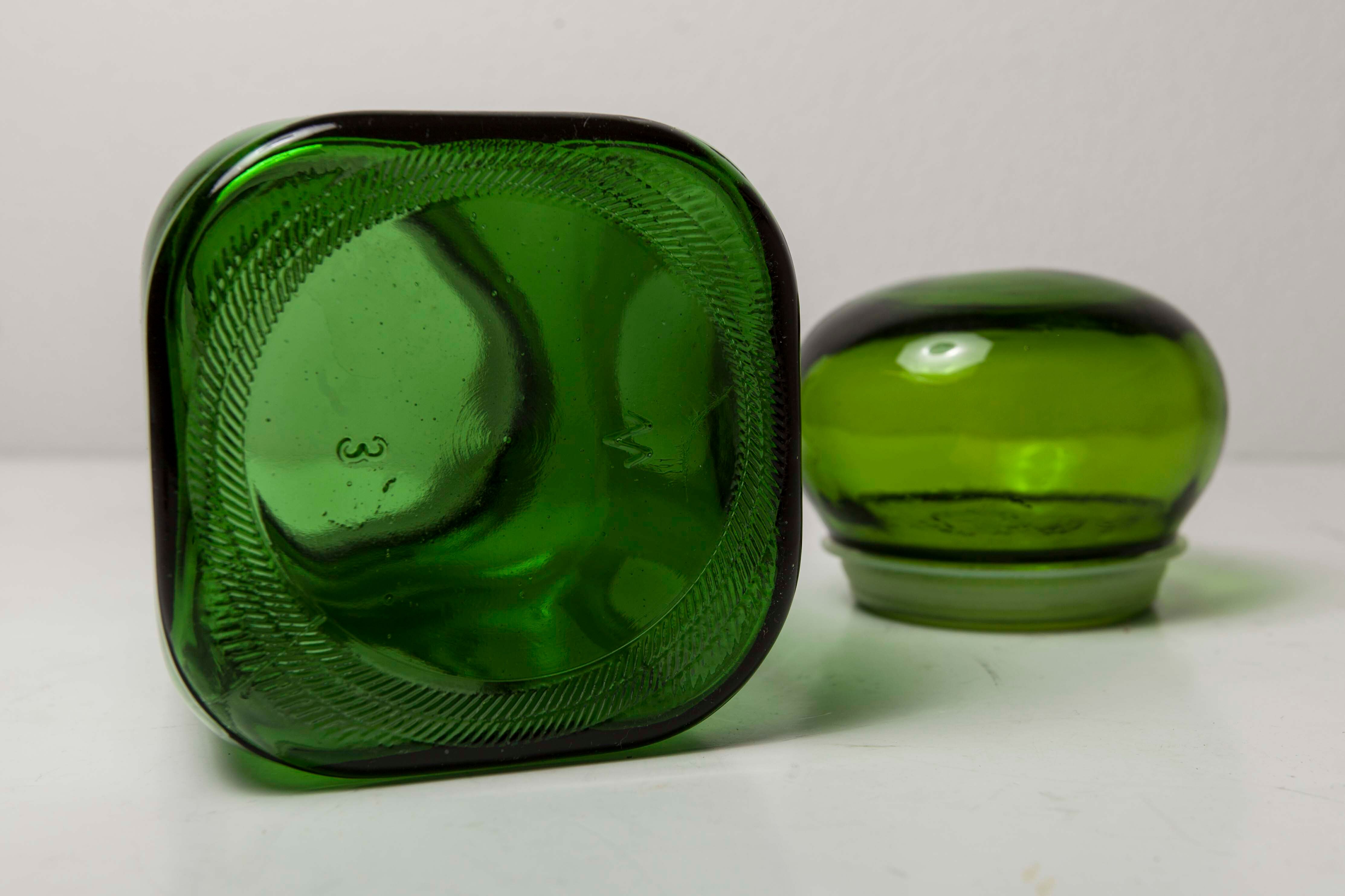 Pot de pharmacie vert en verre 1960