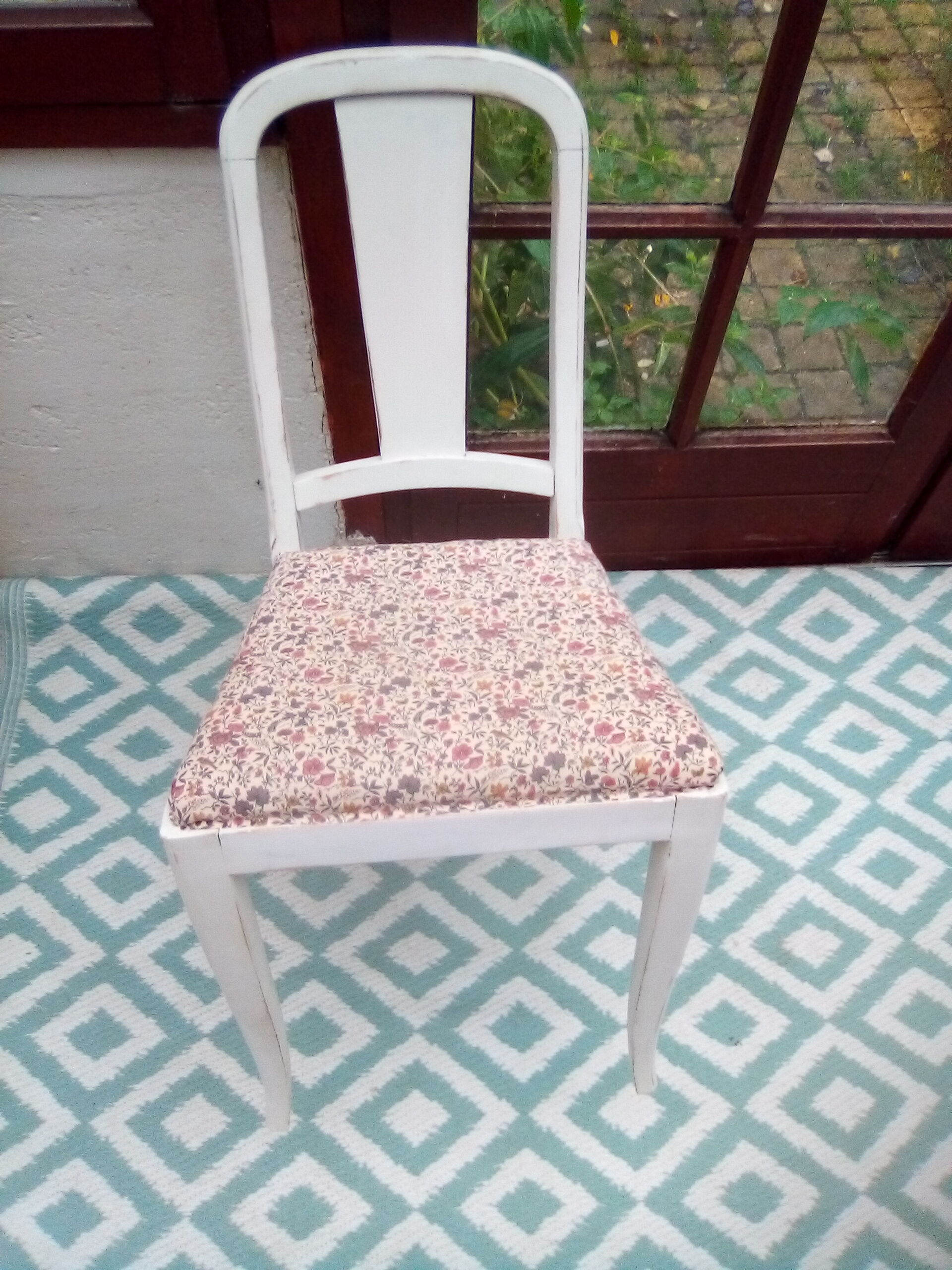 Liberty lined chair