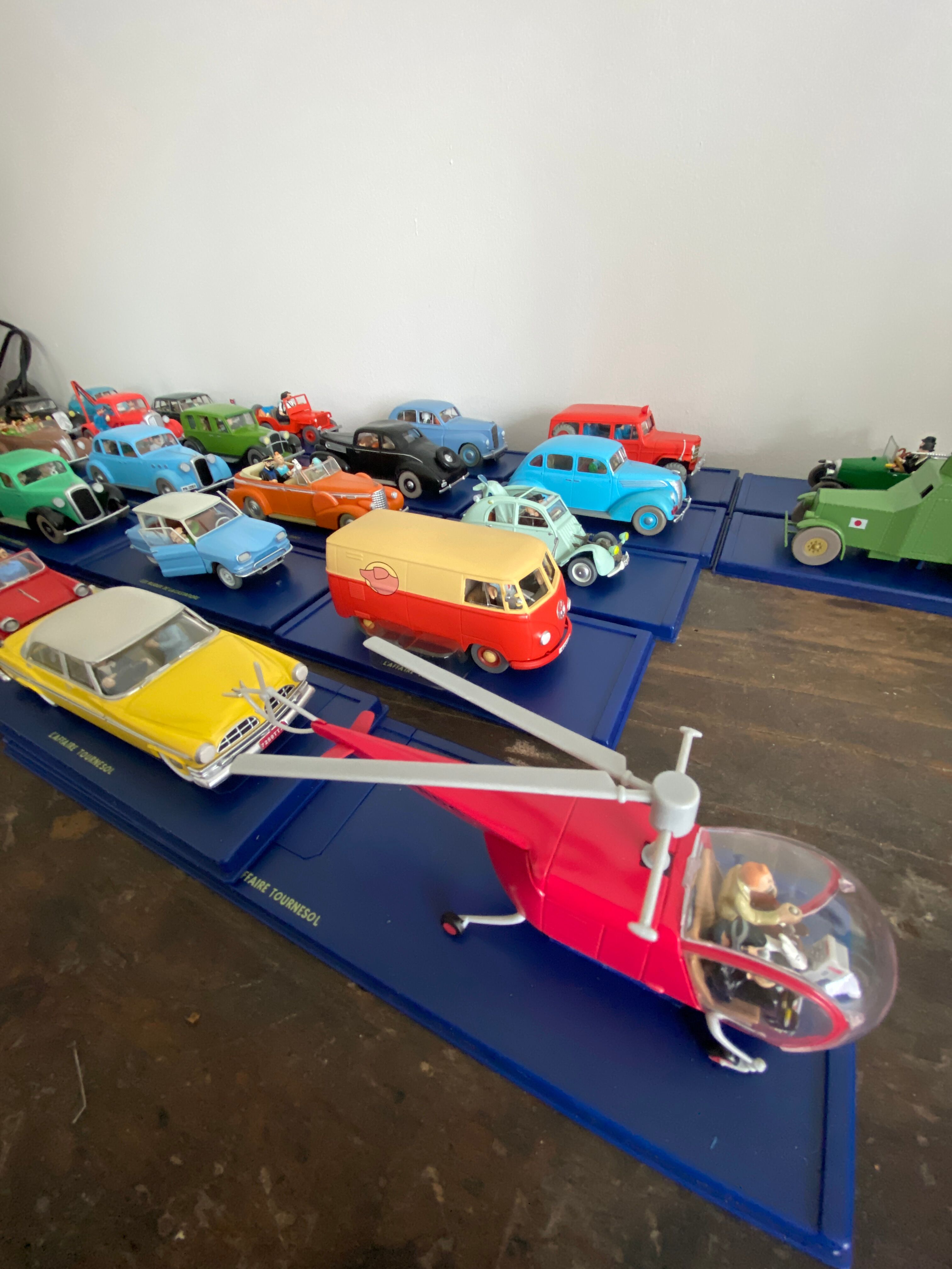 Classic cars "en voiture tintin" atlas edition