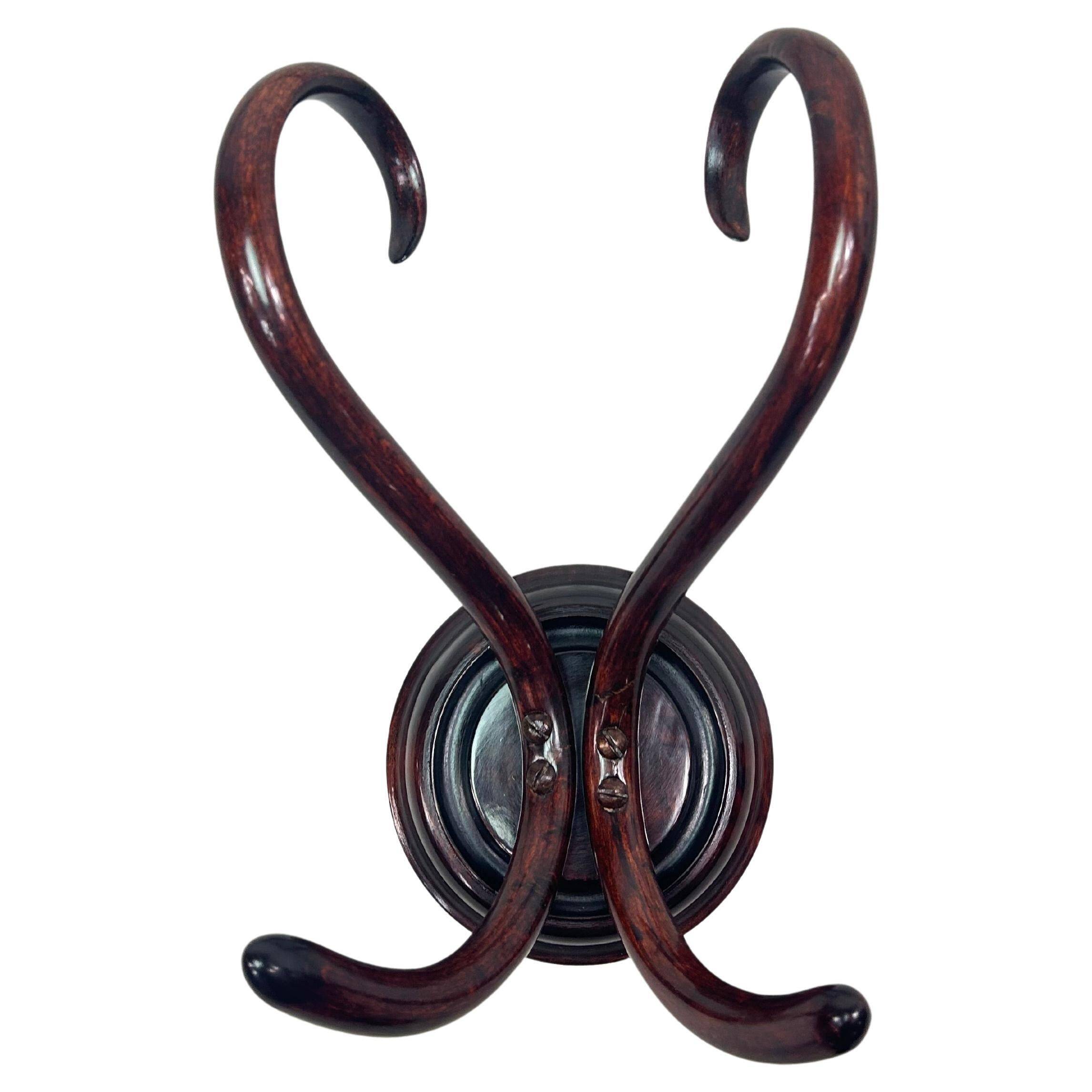 Porte-manteau mural Thonet no.2