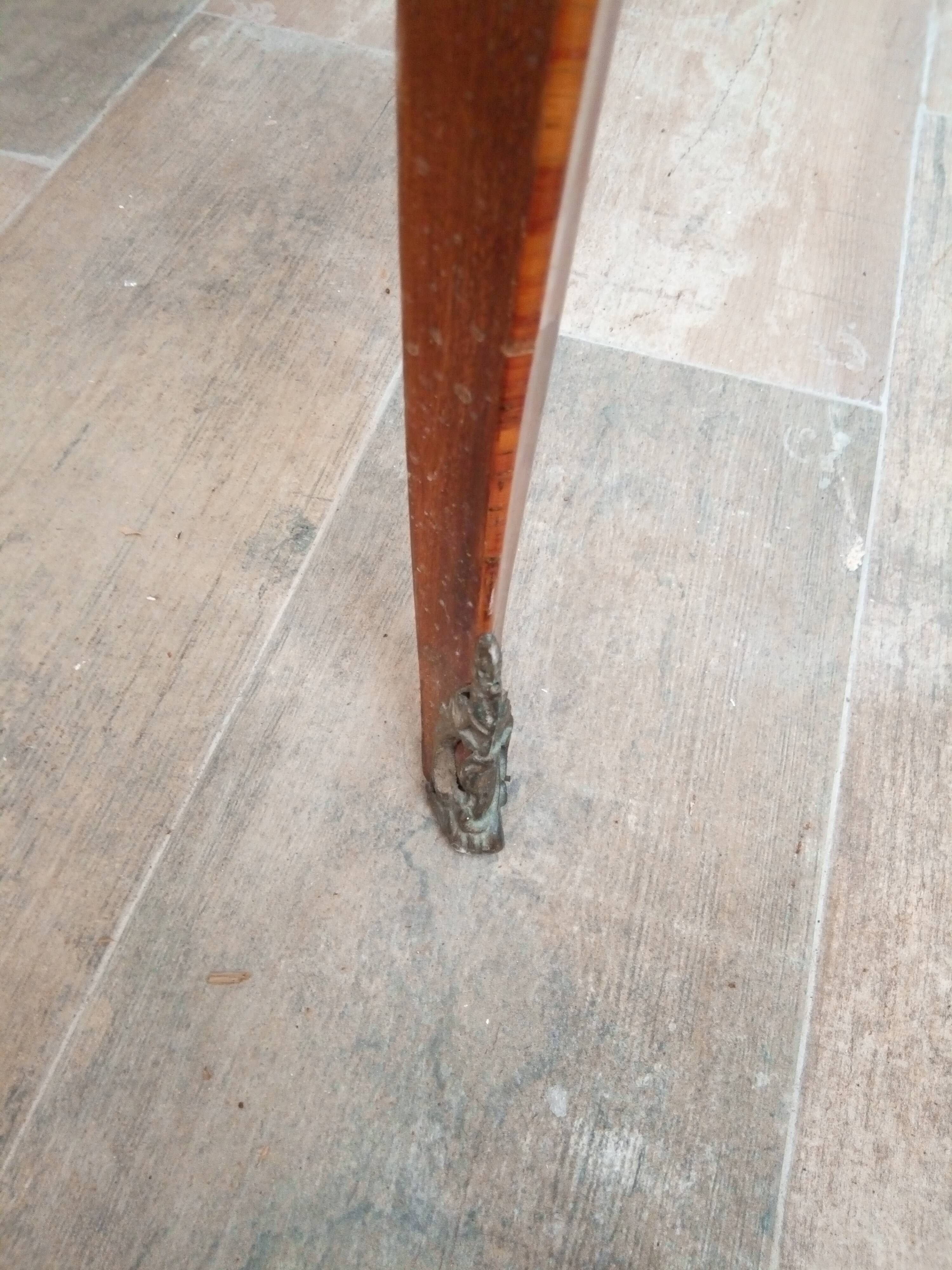 Play table in Louis XV marquetry. Early 20th century.