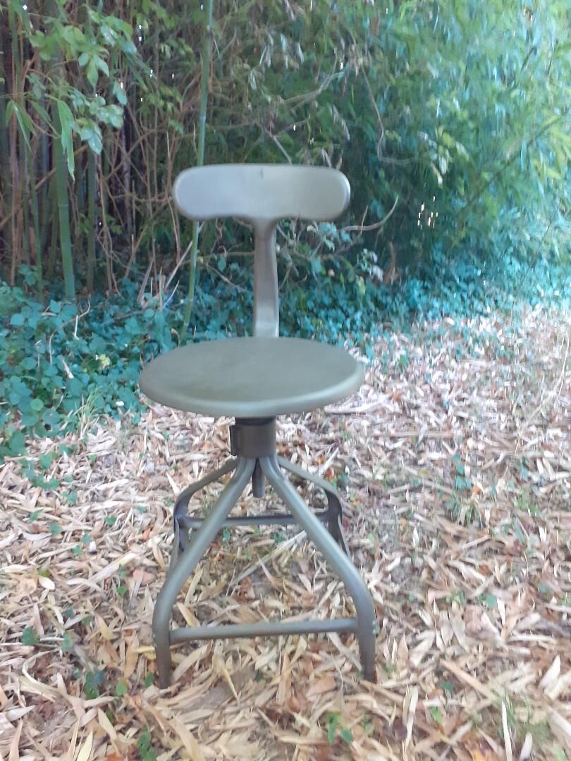Nicolle Chair