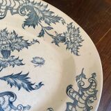 Plat de service ovale en terre de fer, Longwy, XIXe