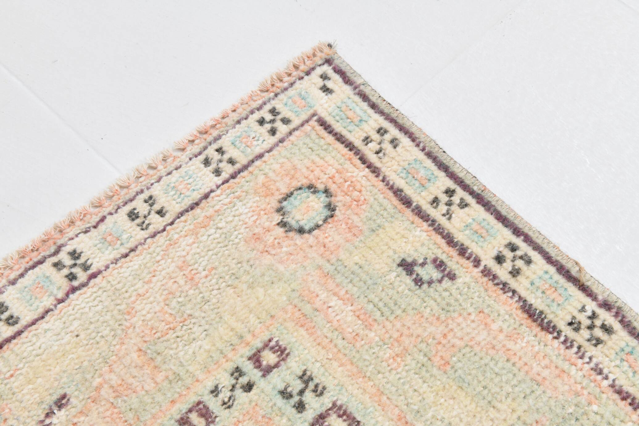 5x10 Long Wide Pale Red Oriental Pattern Persian Rug, 171x300Cm