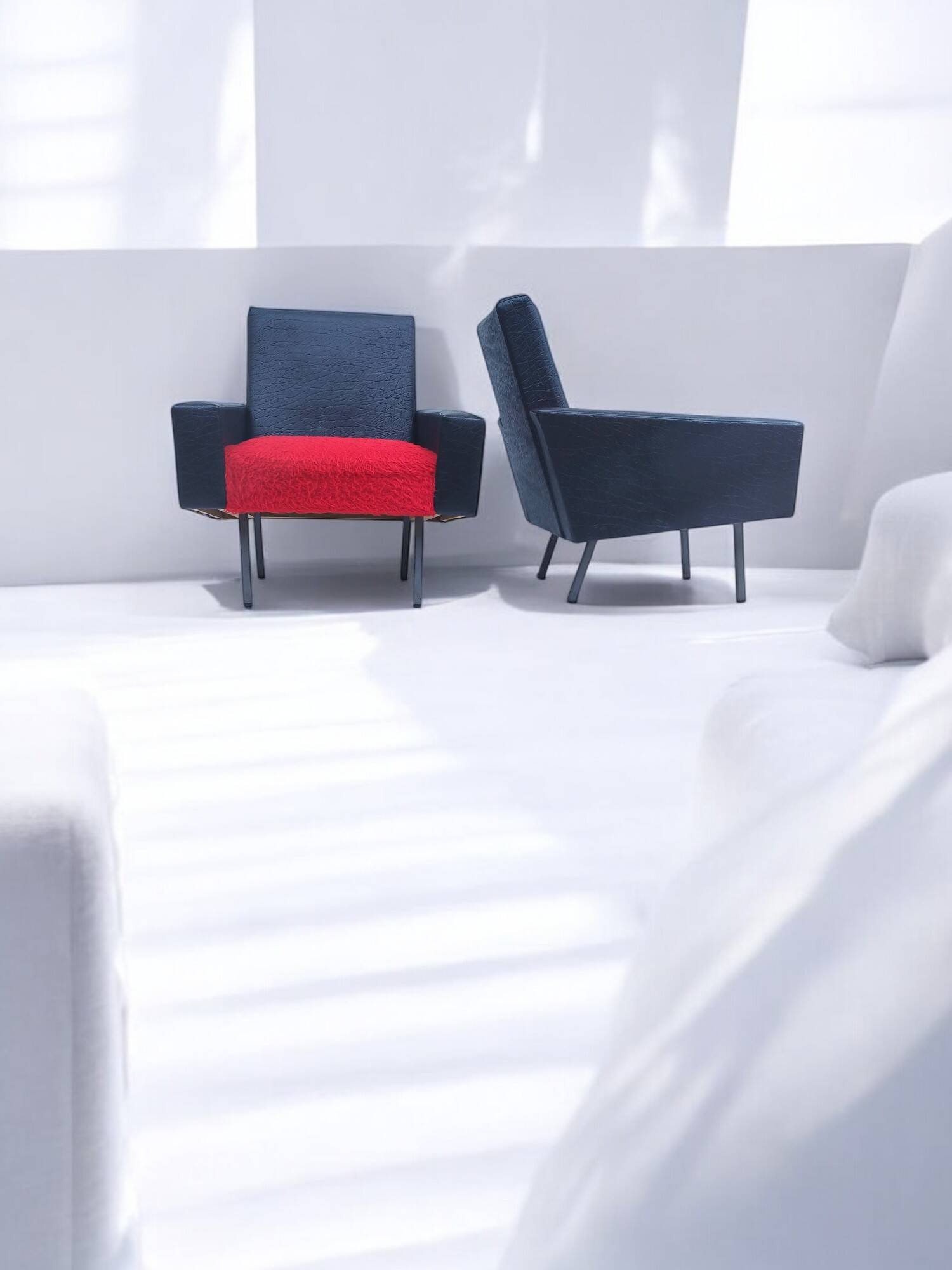 Retro armchair in black and red skai (1)