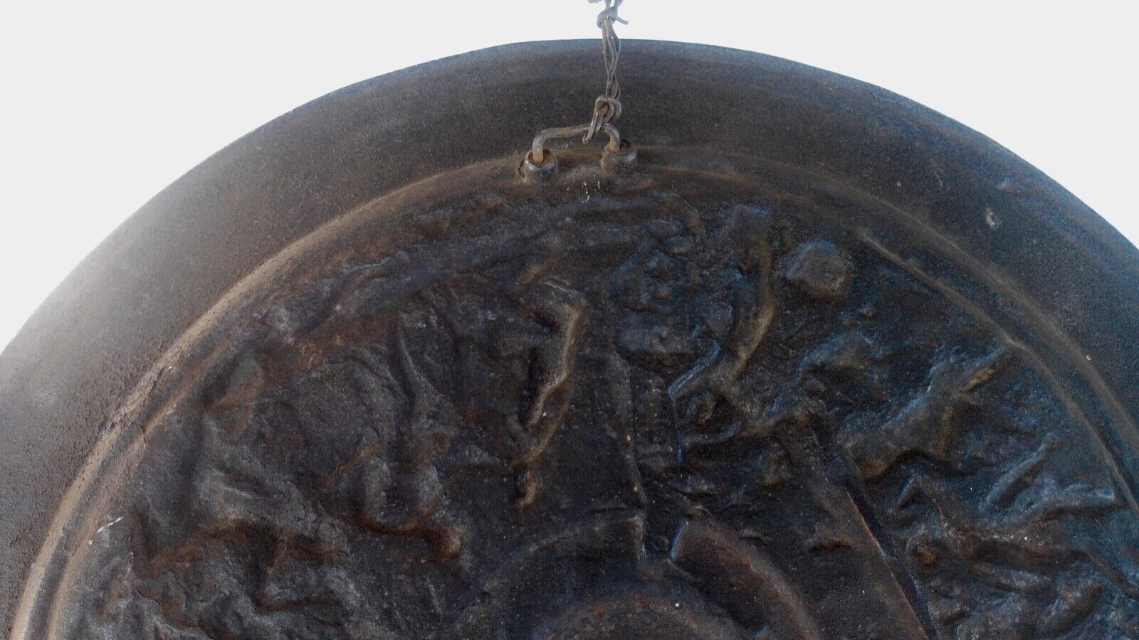 cast iron dish decorated in the antique XIX th -FONTE SOMMEVOIRE