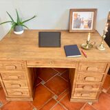 Bureau de maître d'école américain