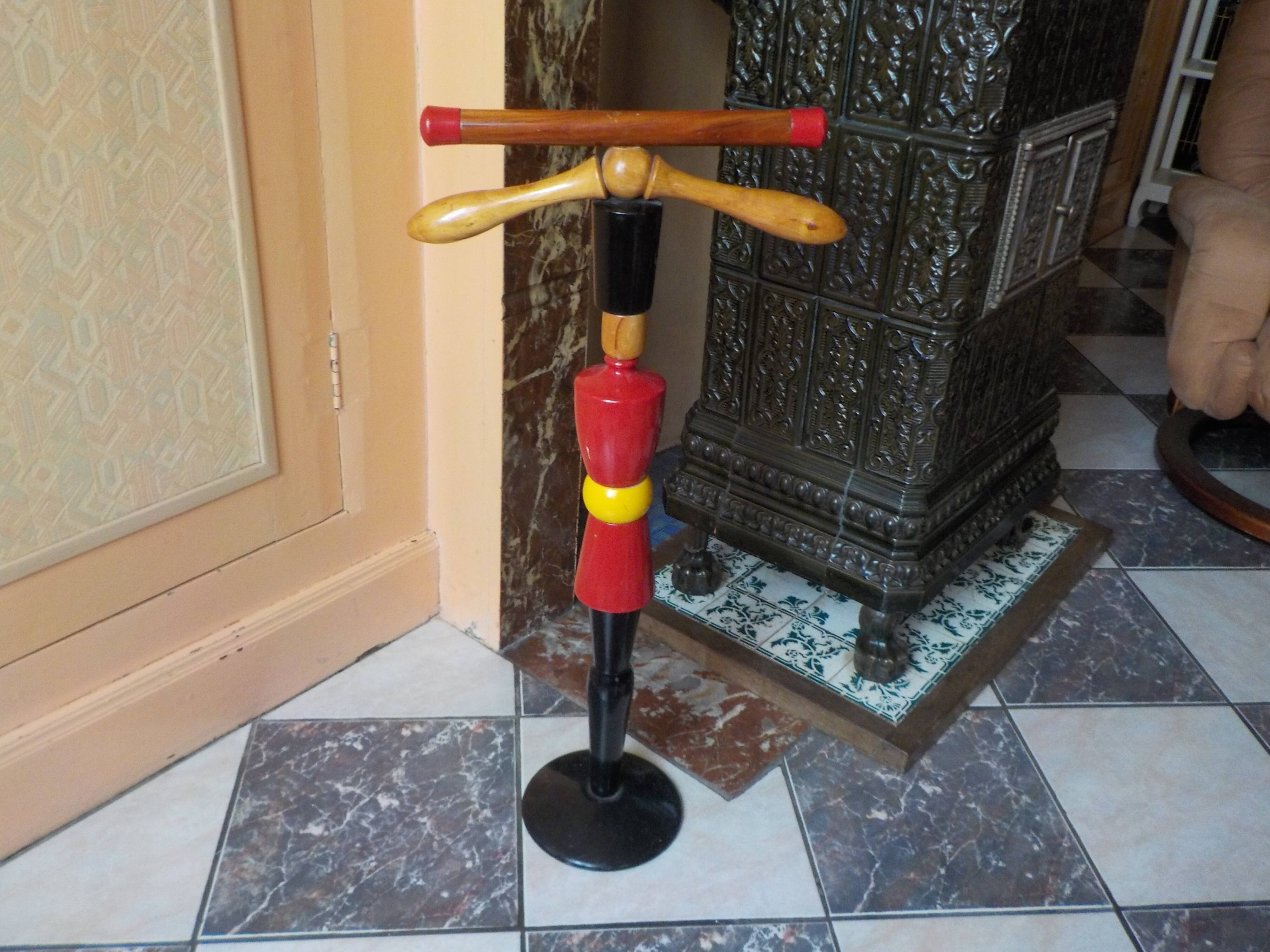 Valet de chambre soldat multicolore en bois