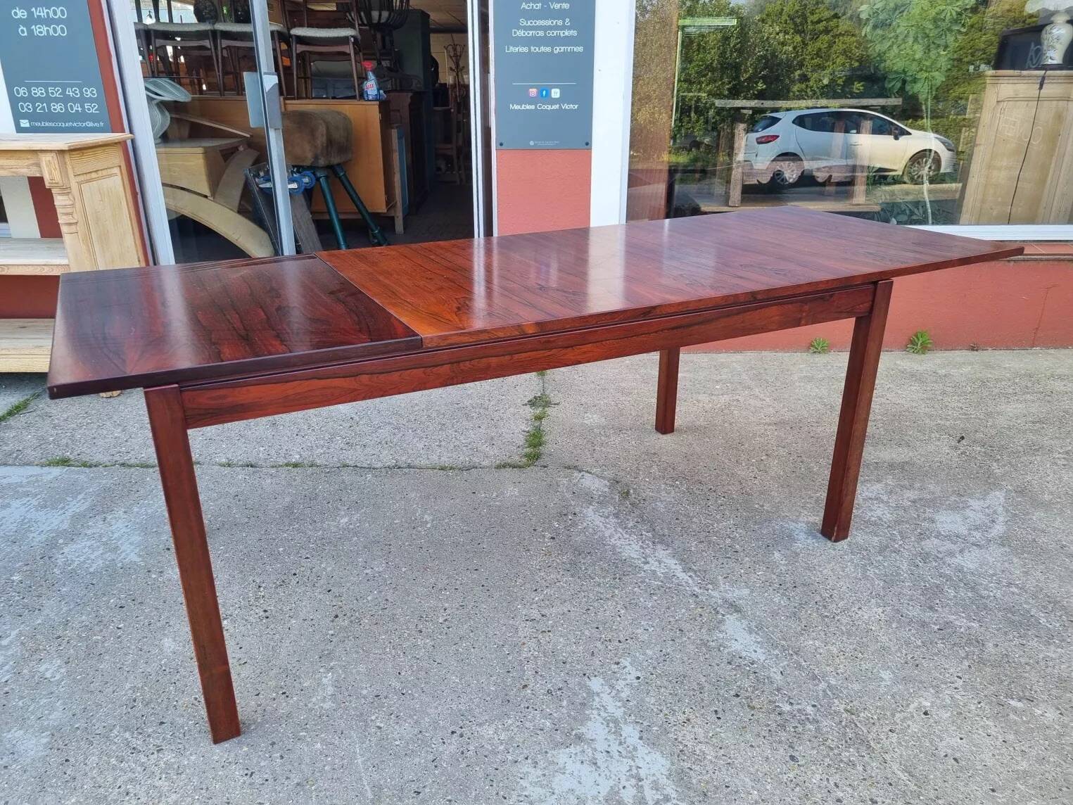 Scandinavian table in rosewood - 1960 design