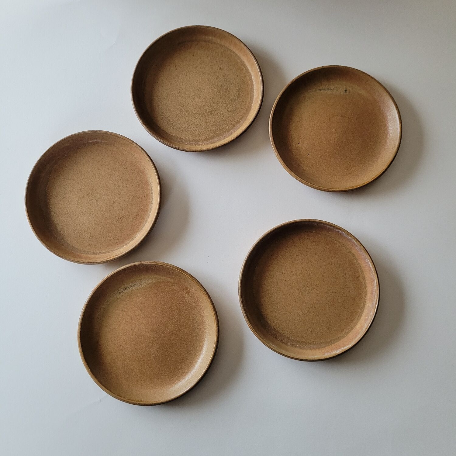 Lot 5 teacups and stoneware cups