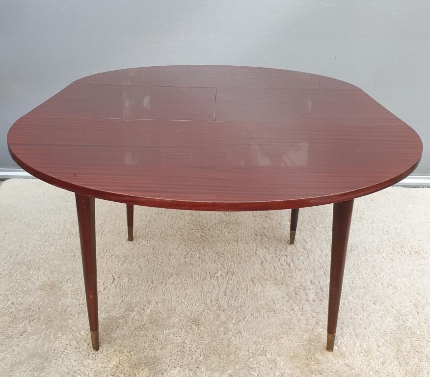 Extendable table mahogany lacquered 1960 butterfly extensions