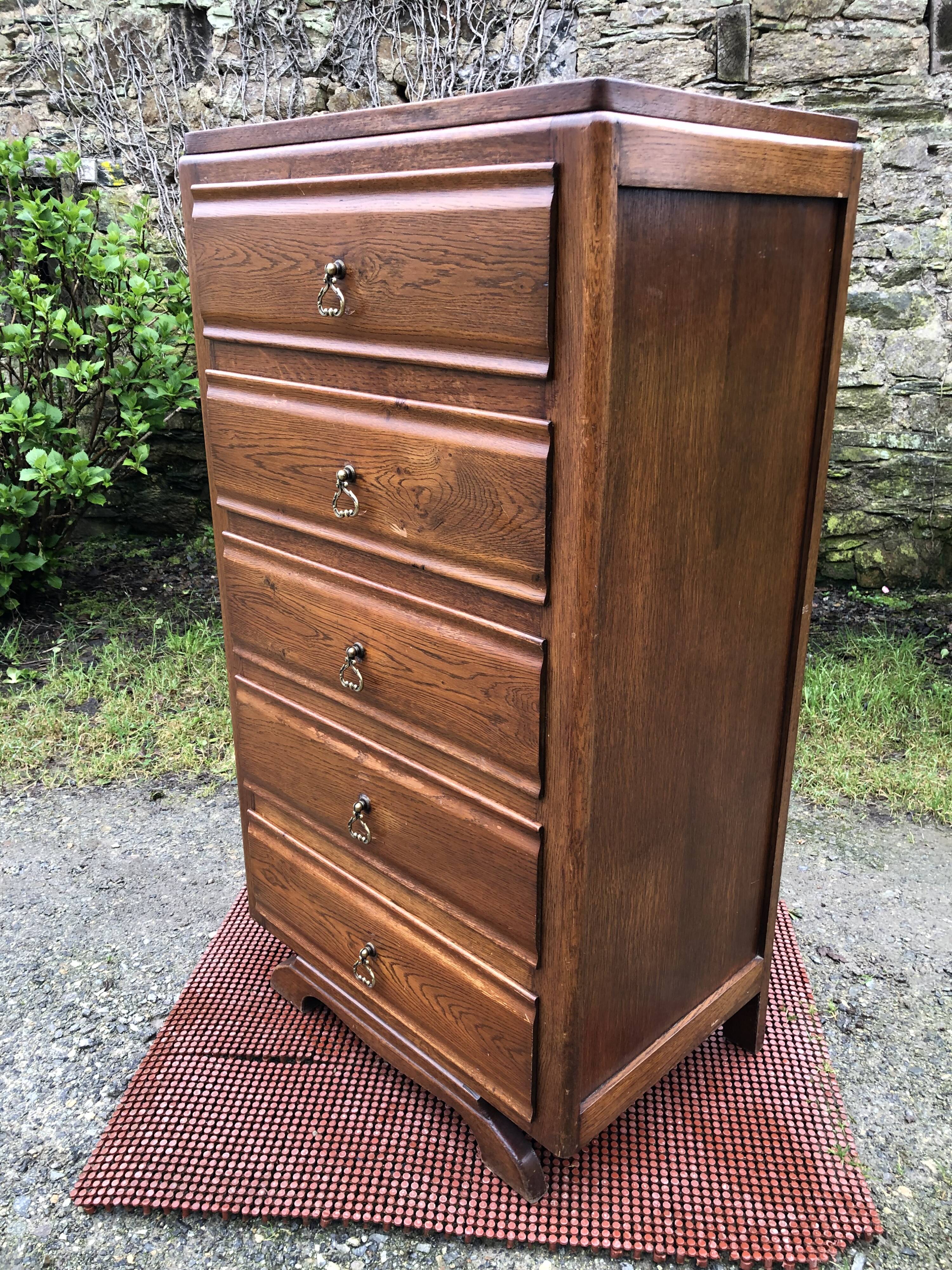 Chiffonnier, commode vintage en chêne à 5 tiroirs