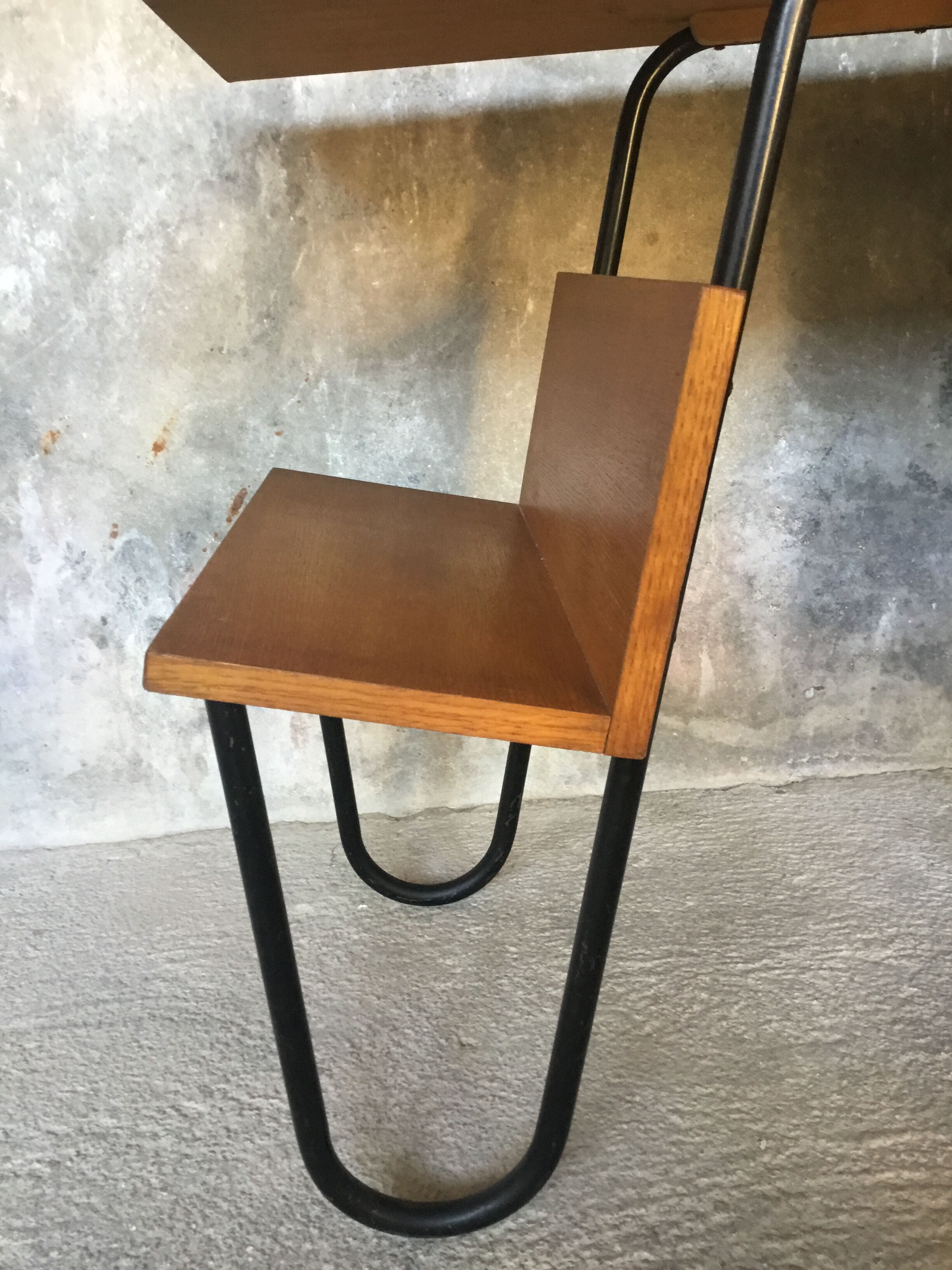 Desk brand spirol