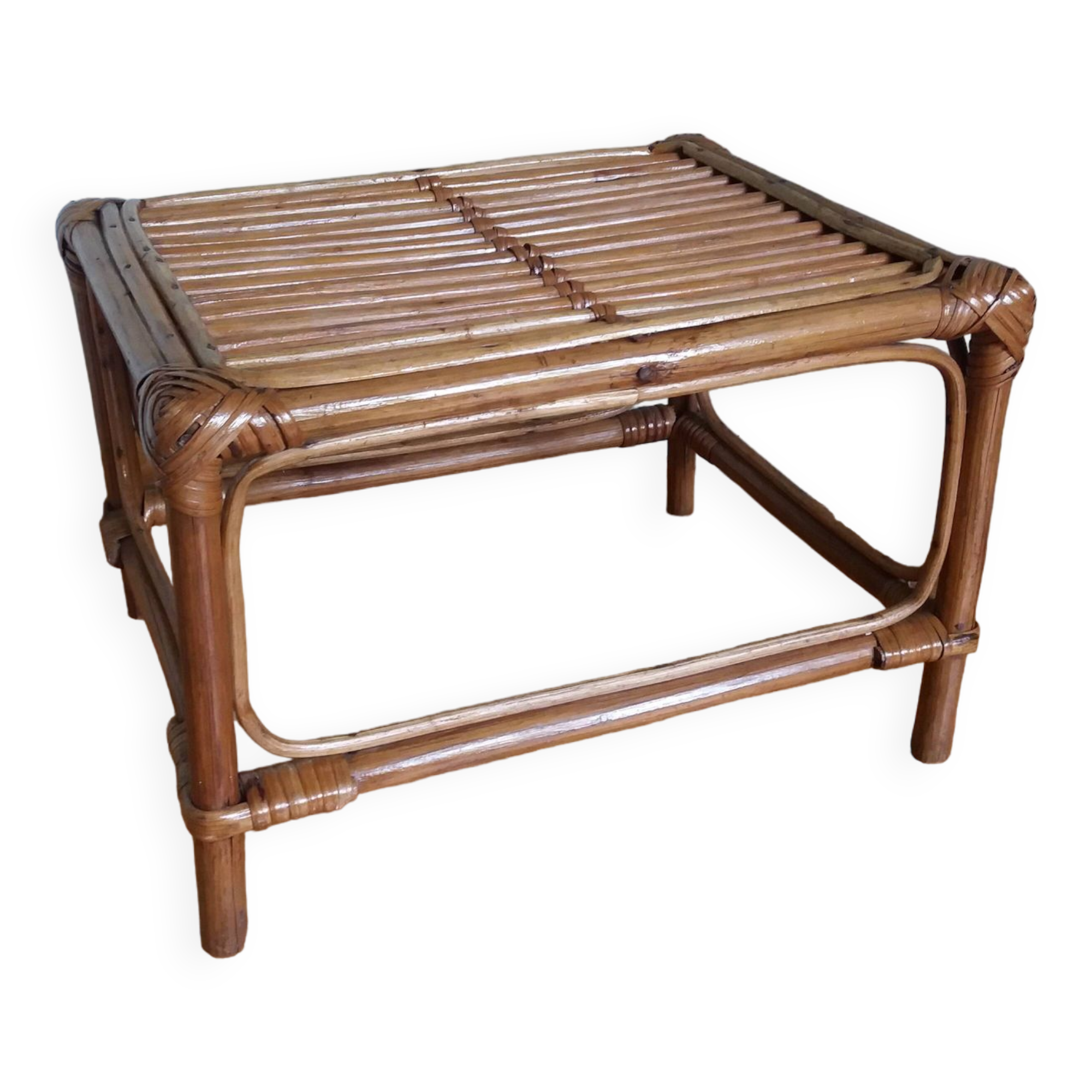 Wicker rattan end table