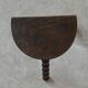 Tabouret ancien en bois massif à pieds tournés