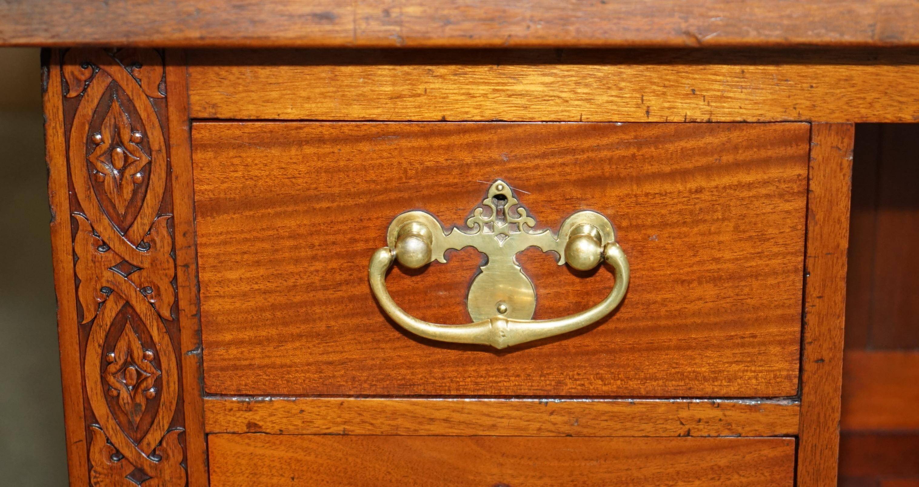 Victorian state desk by Thomas Chippendale or pair of two-drawer commodes