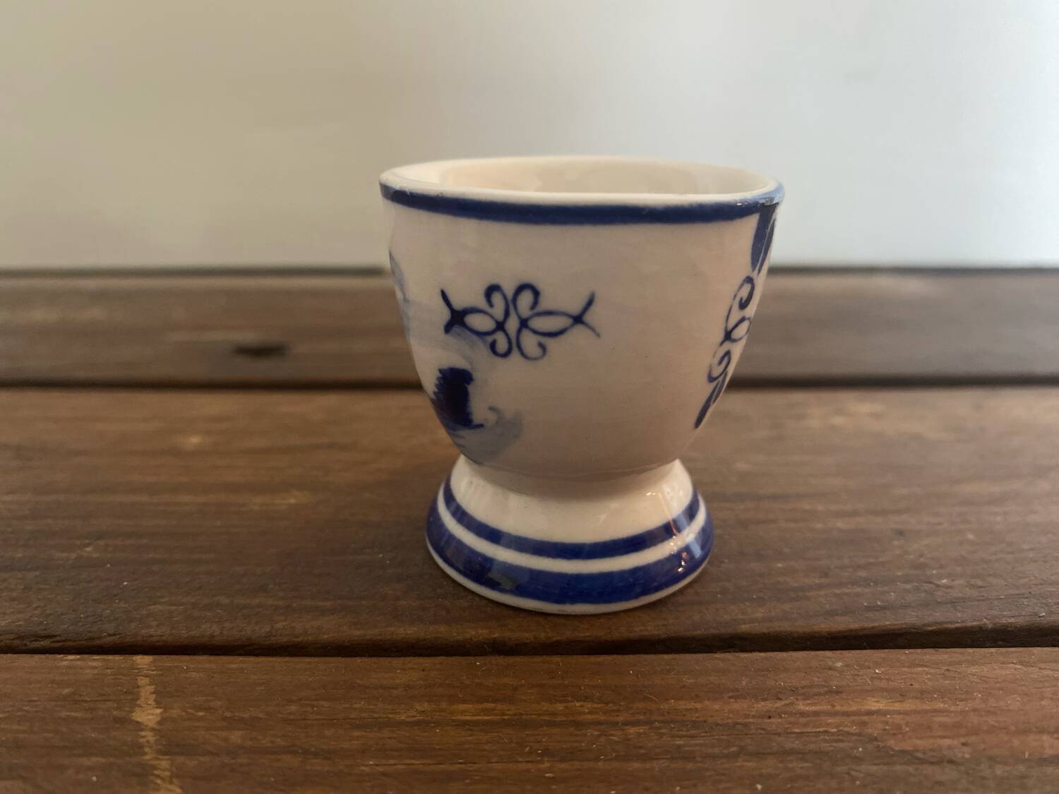 Set of 4 antique delft egg cups, white ceramic with blue vinta decor