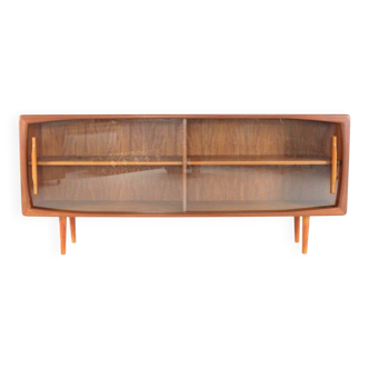 Dyrlund 'Stenild' display sideboard | 159.5cm