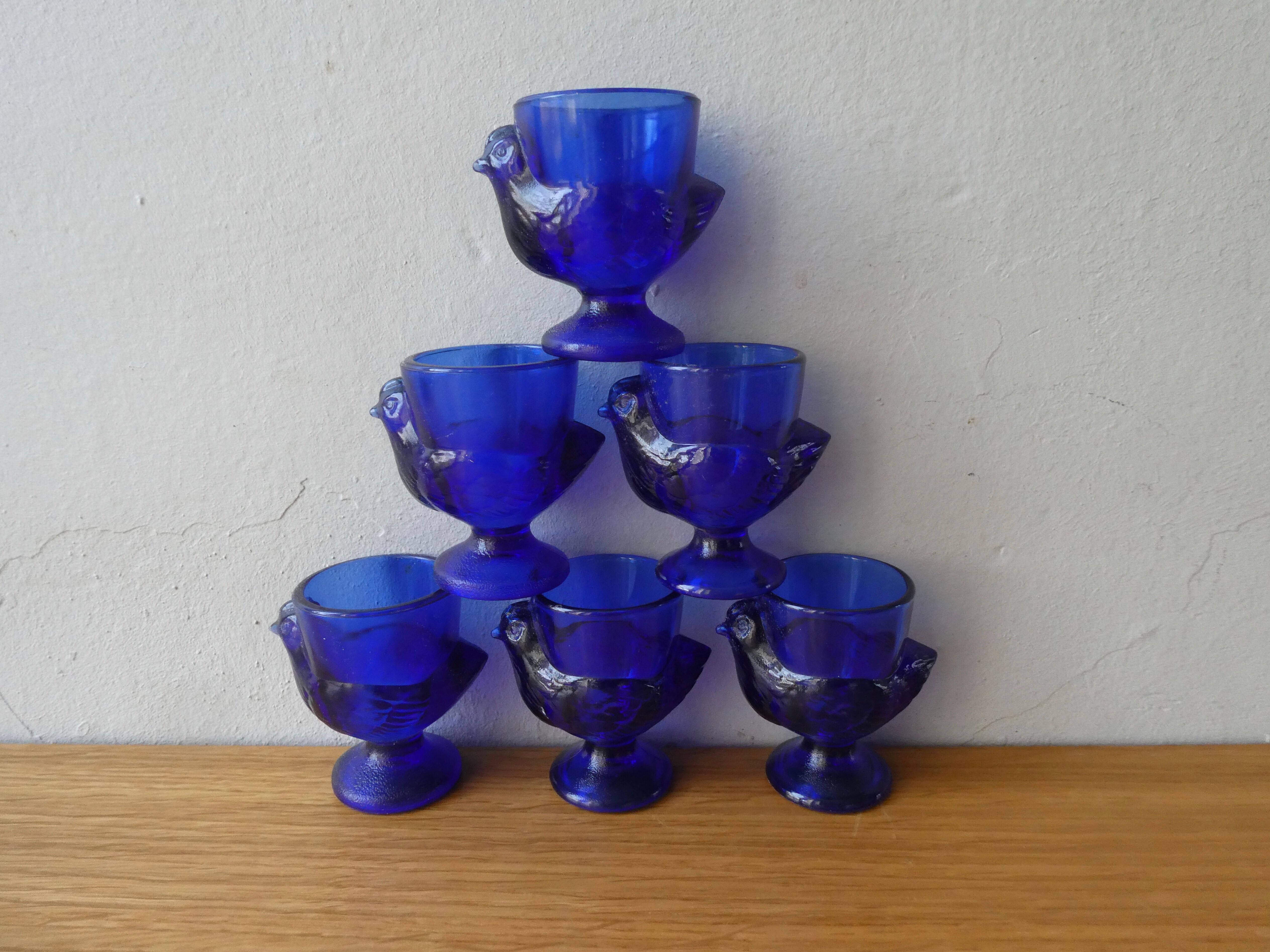 6 blue glass coquetiers, hen shape, France, 70s
