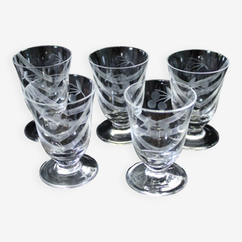Set of 5 Engraved Crystal Liqueur Glasses on Foot - Art Deco - 1920/1930 certified