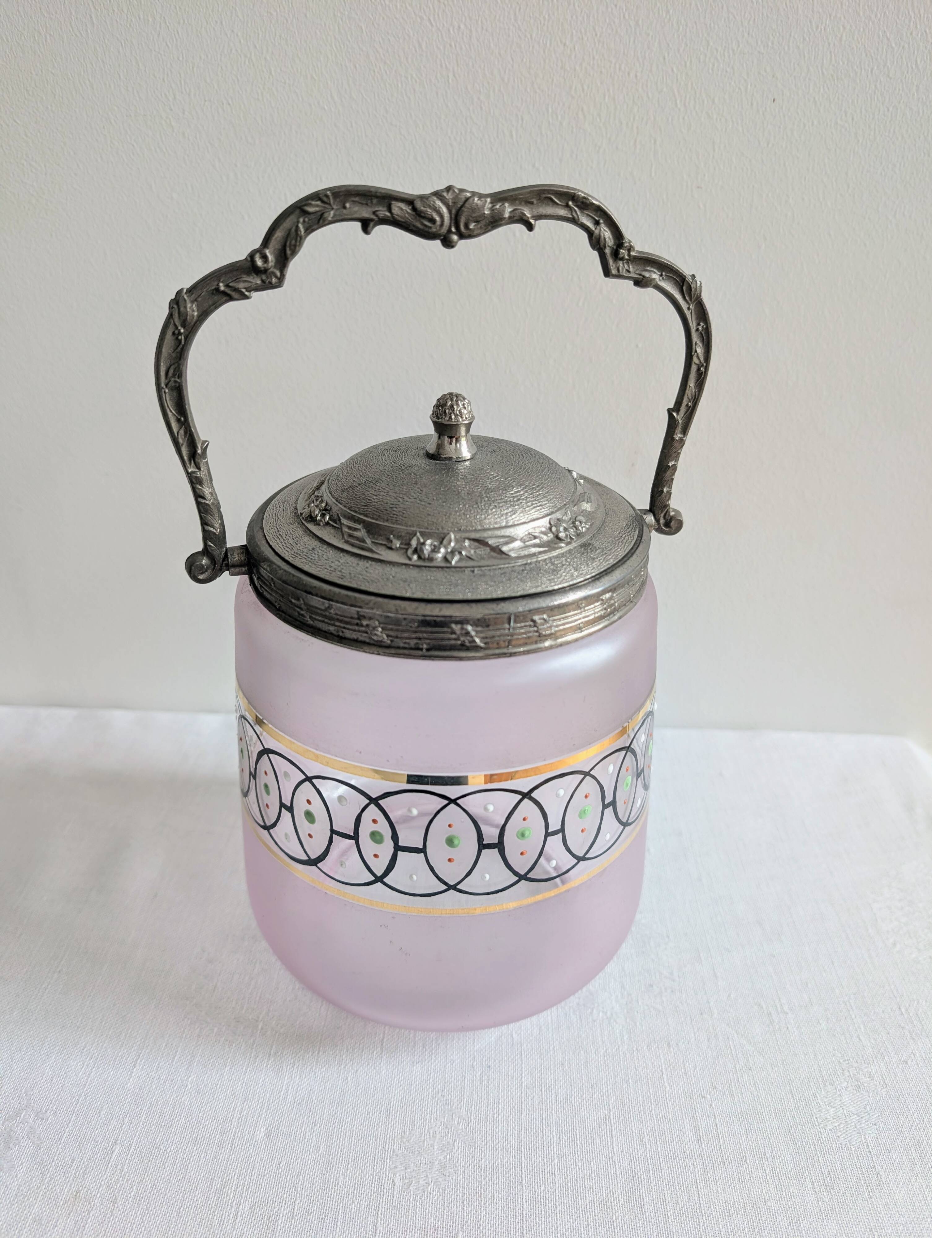 Antique glass bonbonnière in frosted violet with metal mount – Art Nouveau style