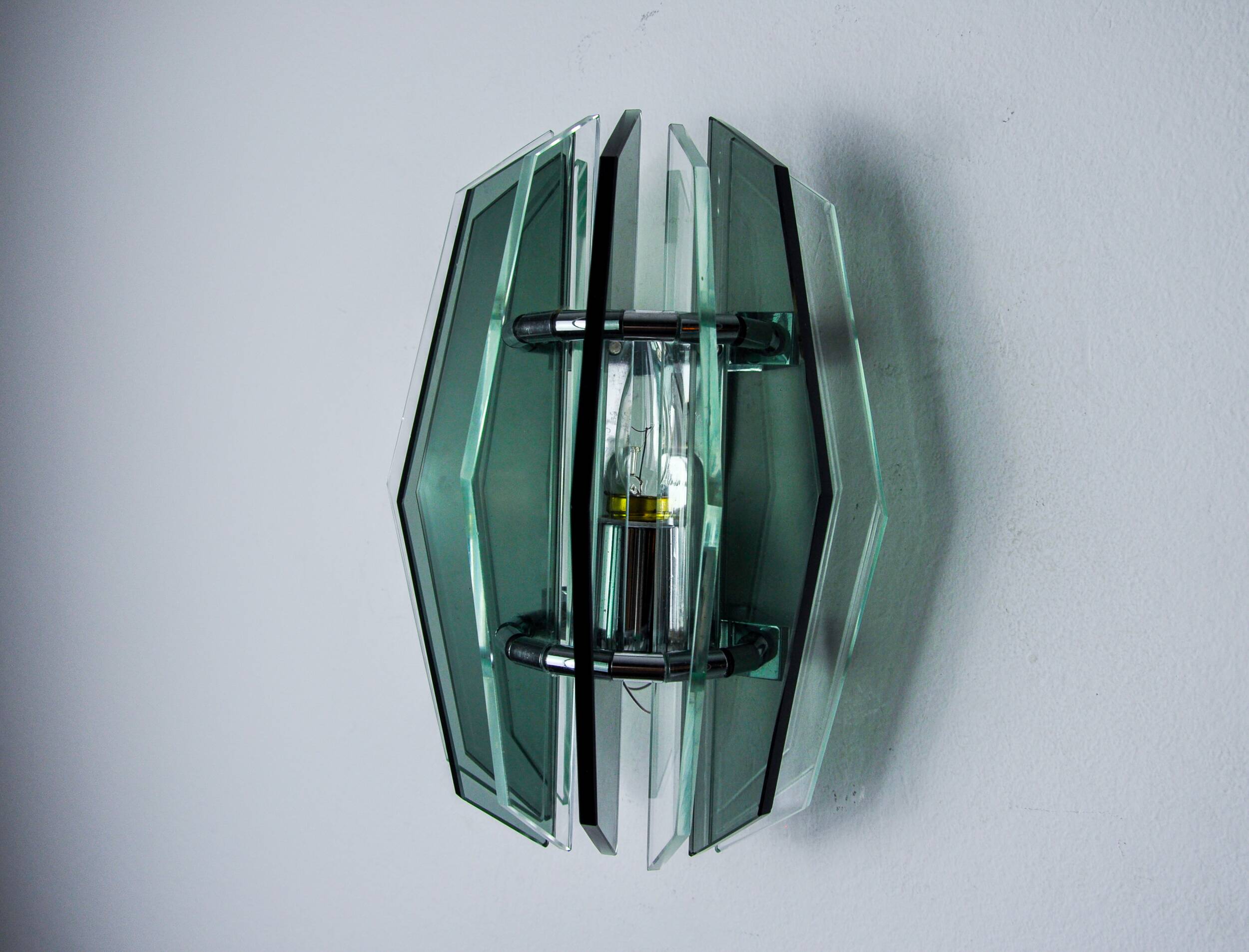 Veca wall lamp, cut Murano glass, Italy, 1970