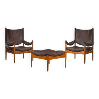 Ensemble de 3 fauteuils lounge danois modernes en chêne et cuir avec repose-pieds, conçus par Kristian Vedel pour Søren Wiladsen, années 1960.