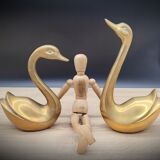 Duo brass swans