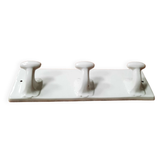 Earthenware coat rack