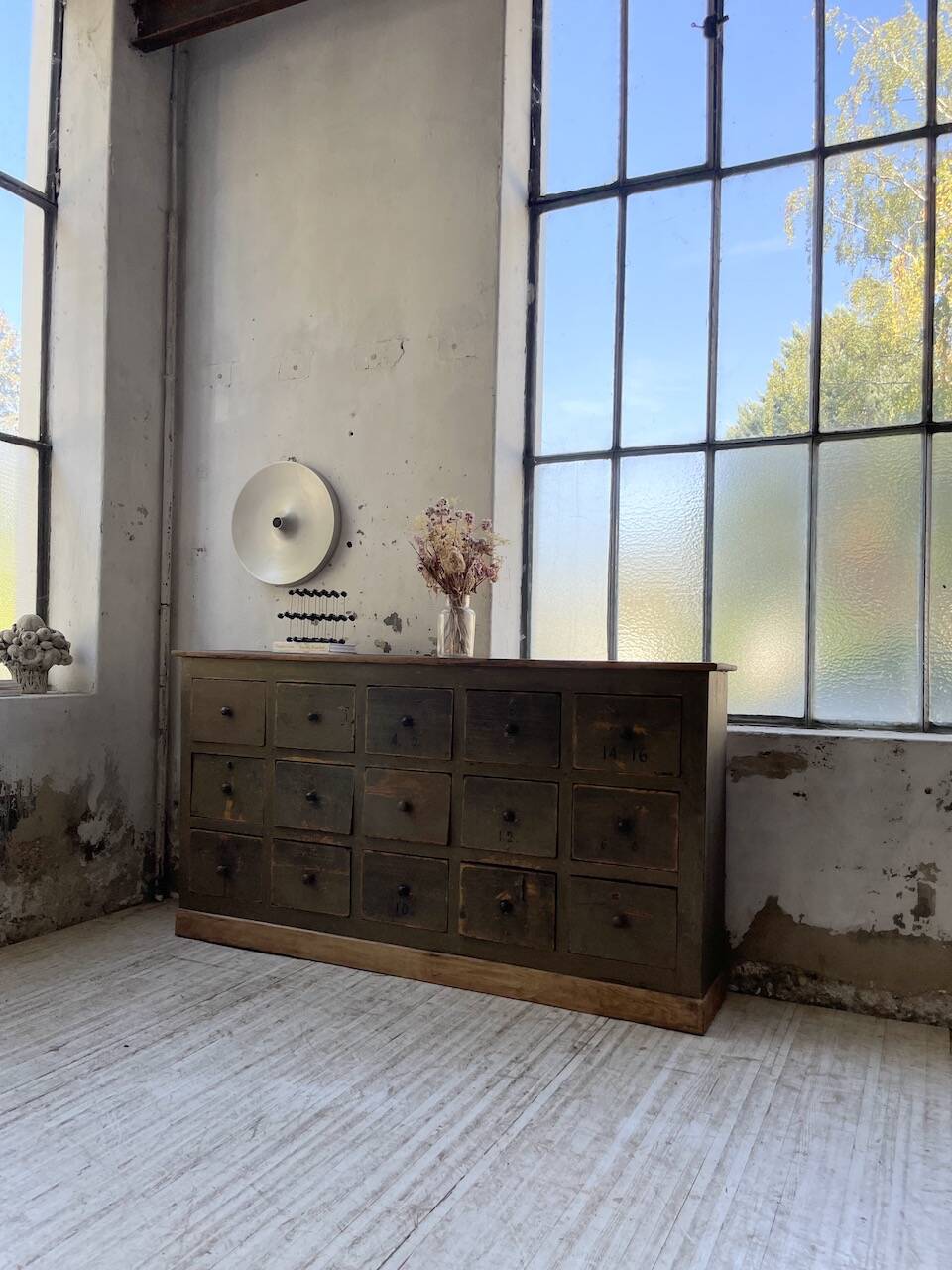 Green patina workshop furniture