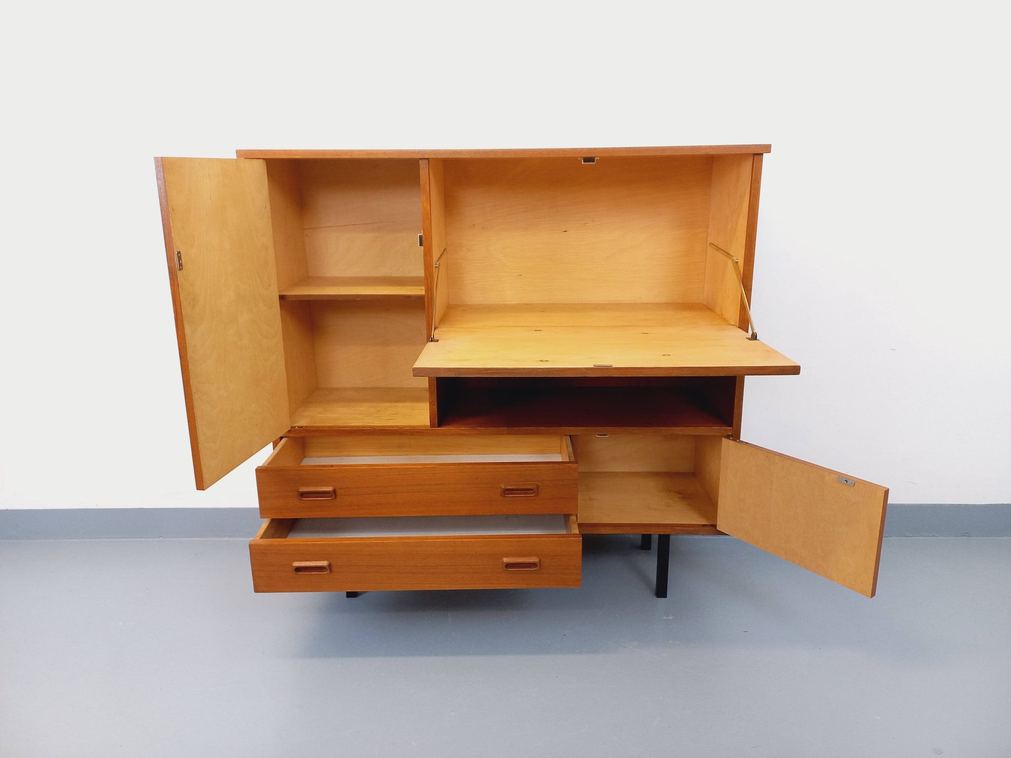 Meuble bibliothèque secrétaire de rangement vintage style scandinave