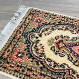 Beige mechanical carpet 80s