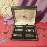 Set of 11 Art Deco knife holders signed Yorel in Piery case