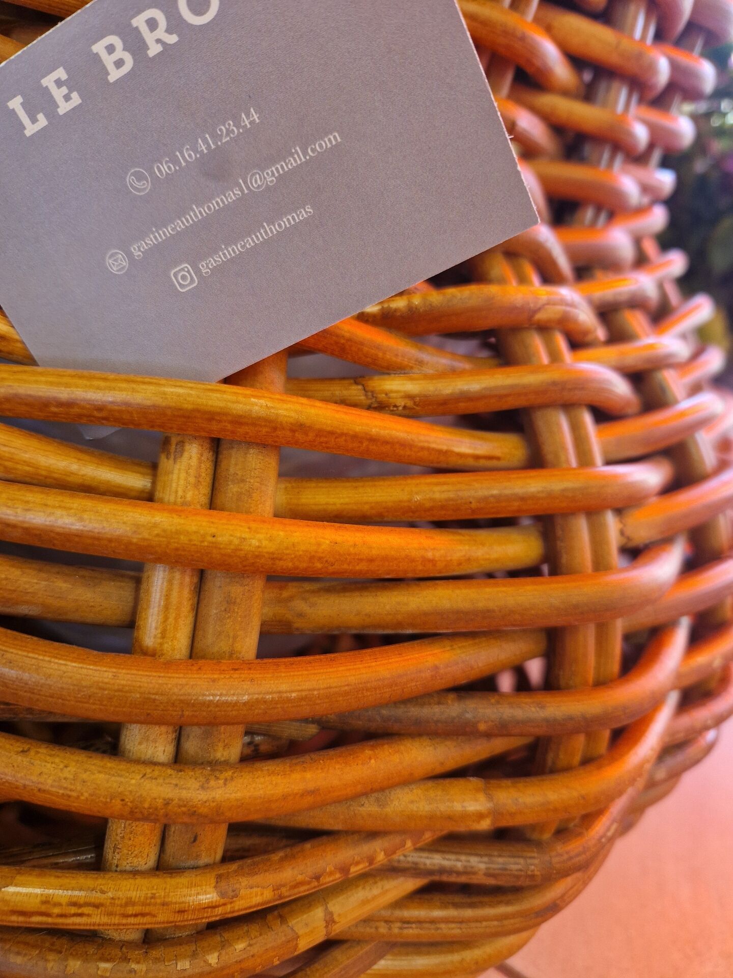 Vintage armchair in metal and wicker, large model.
