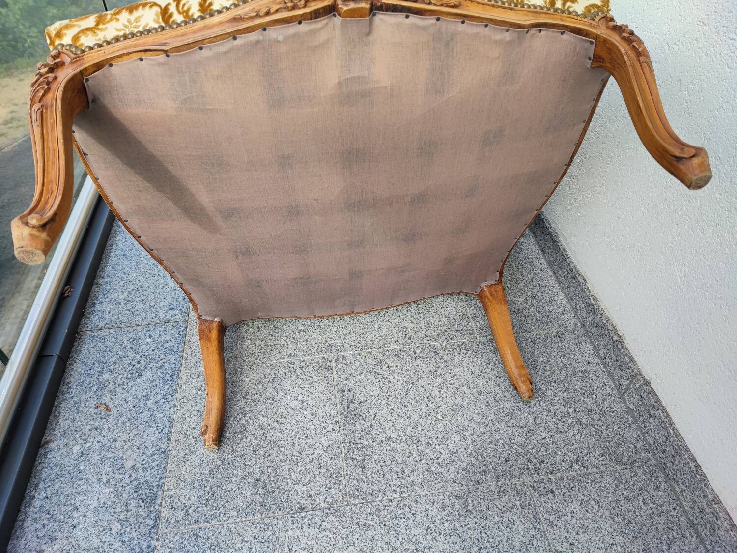 Large shepherdess with ears