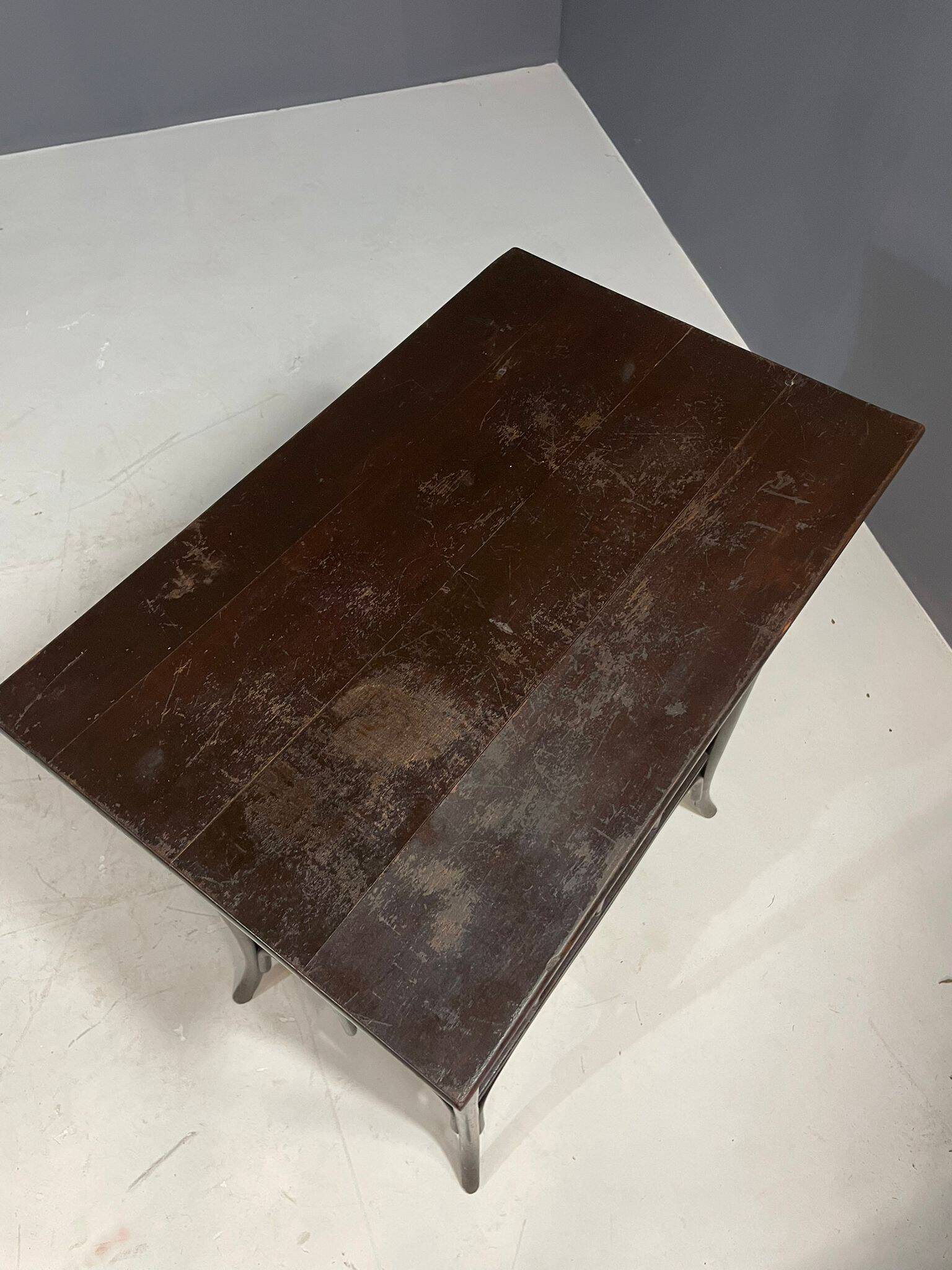 Art Nouveau table by Gebrüder Thonet, model 11611, ca. 1910