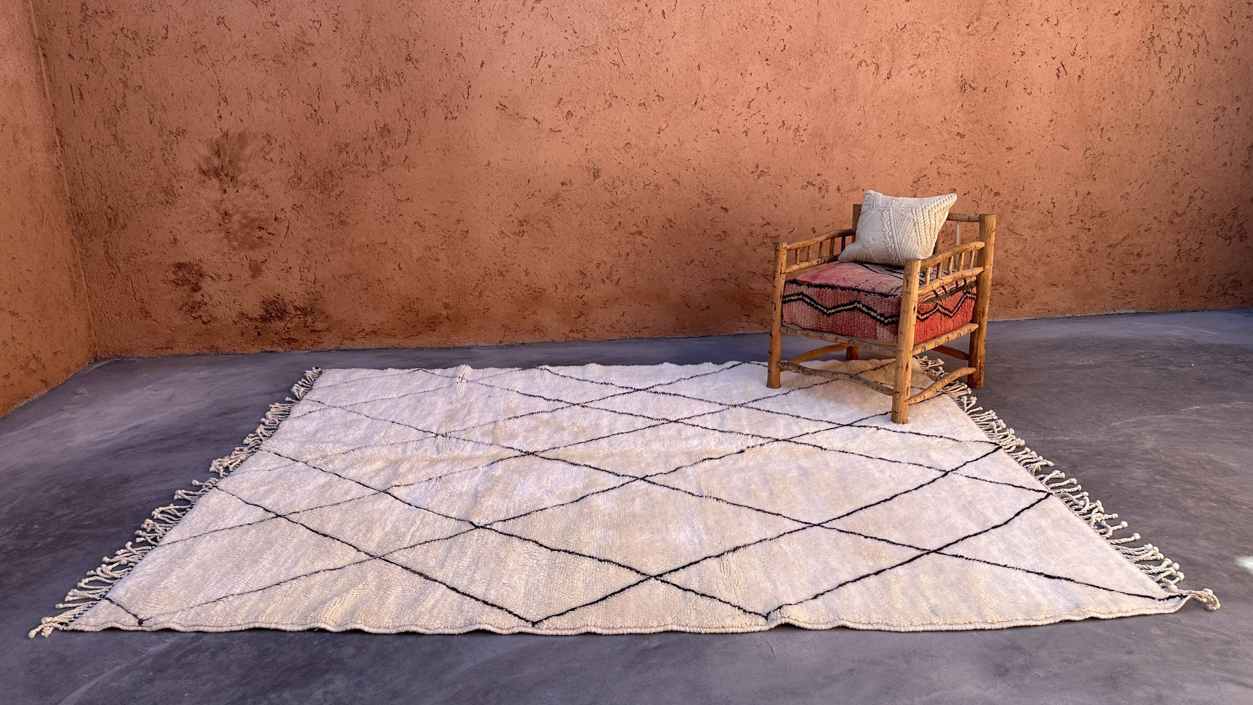 Moroccan rug Beni M'Rirt white - 224 x 294 cm