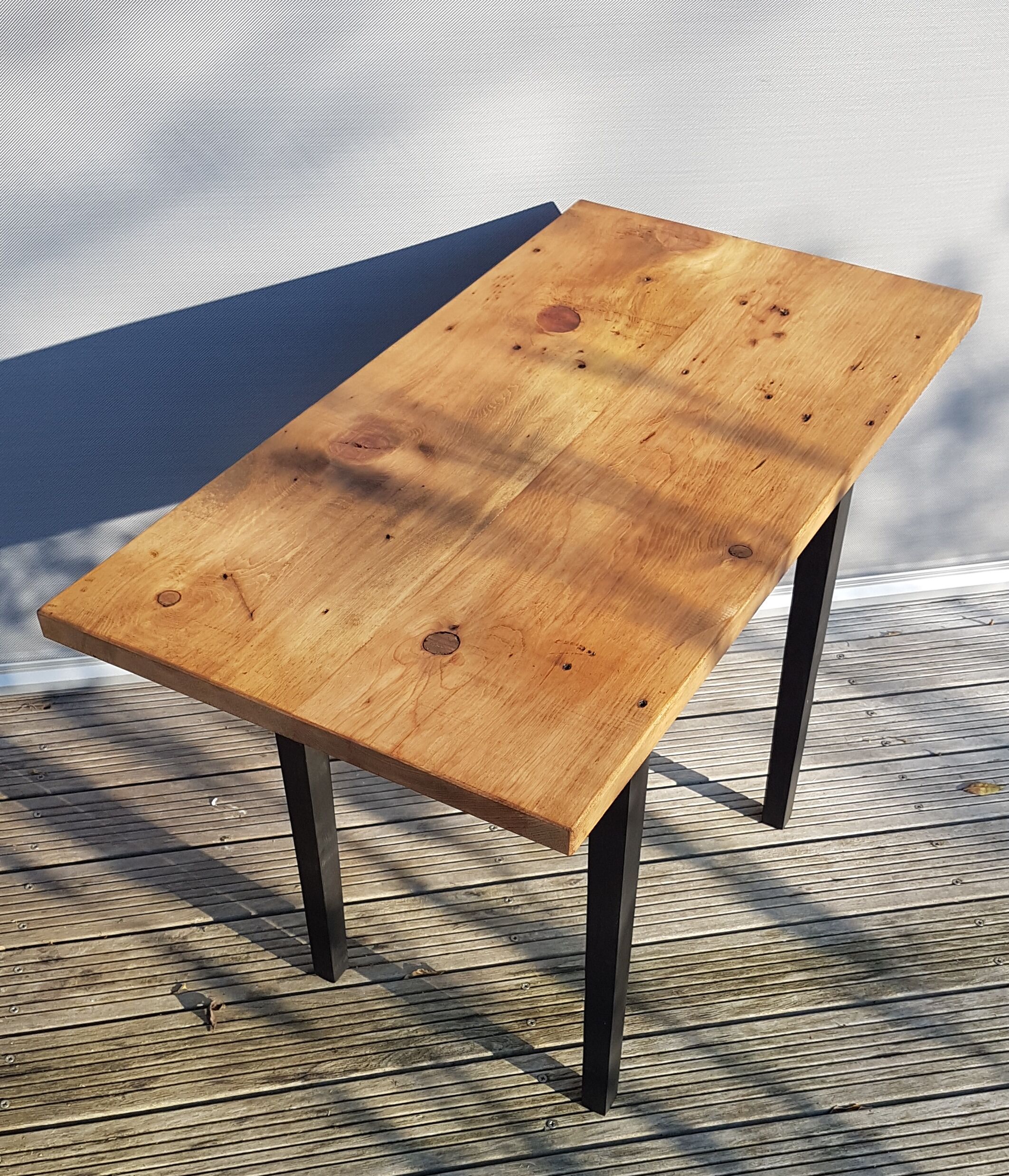 Table pine two-tone black 4 people