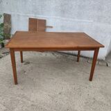 Dining room table with extensions