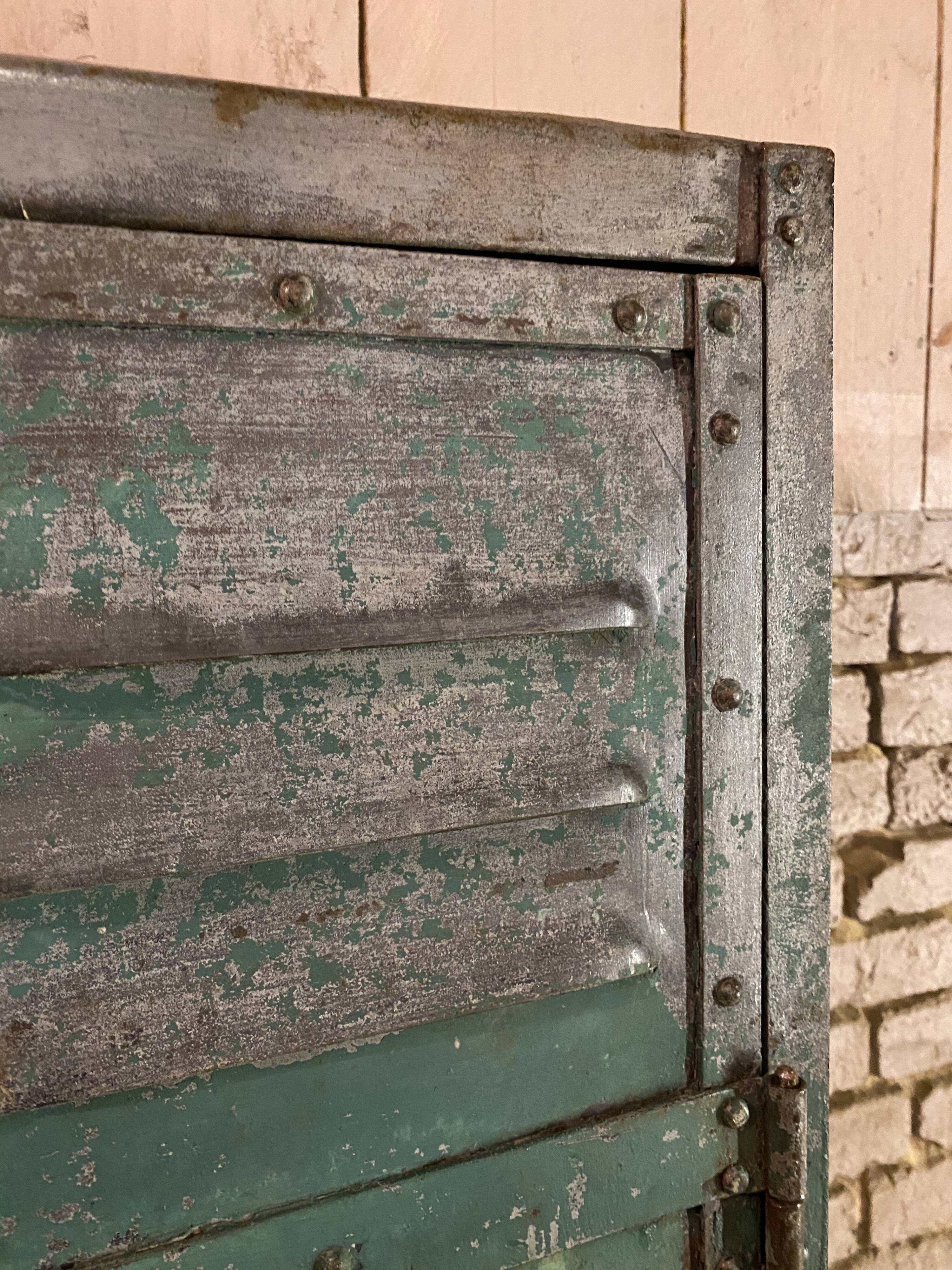 Riveted industrial vest 1920 original color