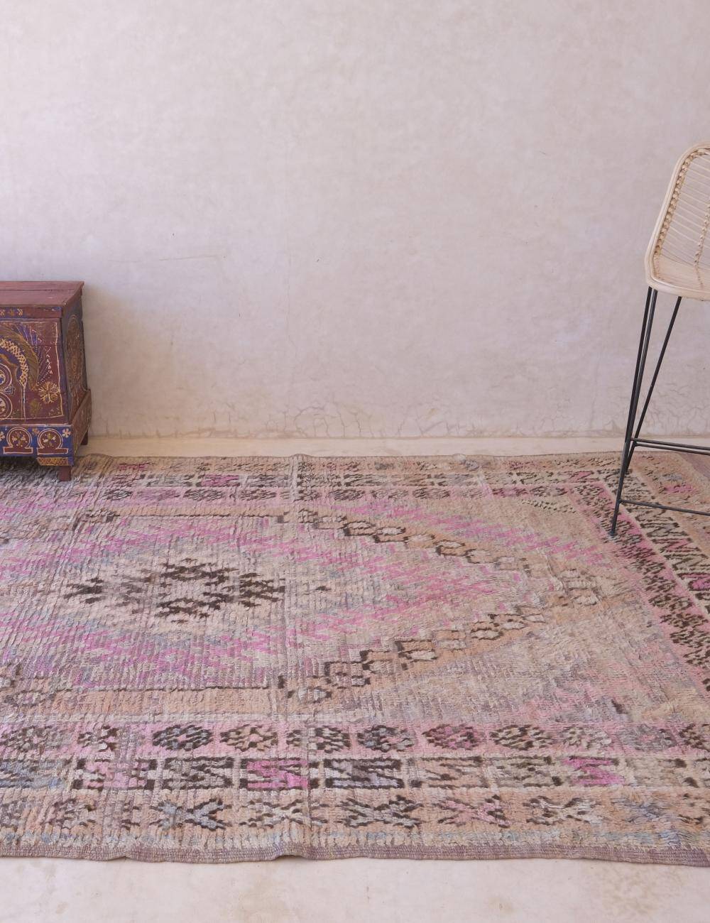 Vintage Berber Rug - 334 x 166 cm
