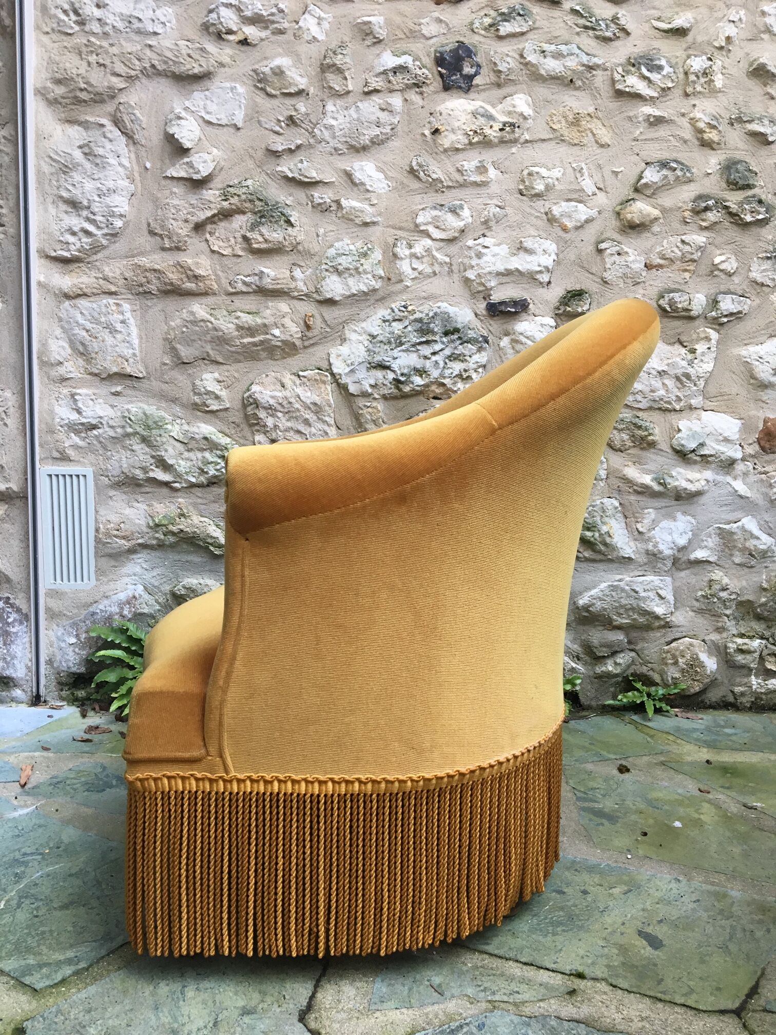 Velvet toad armchair