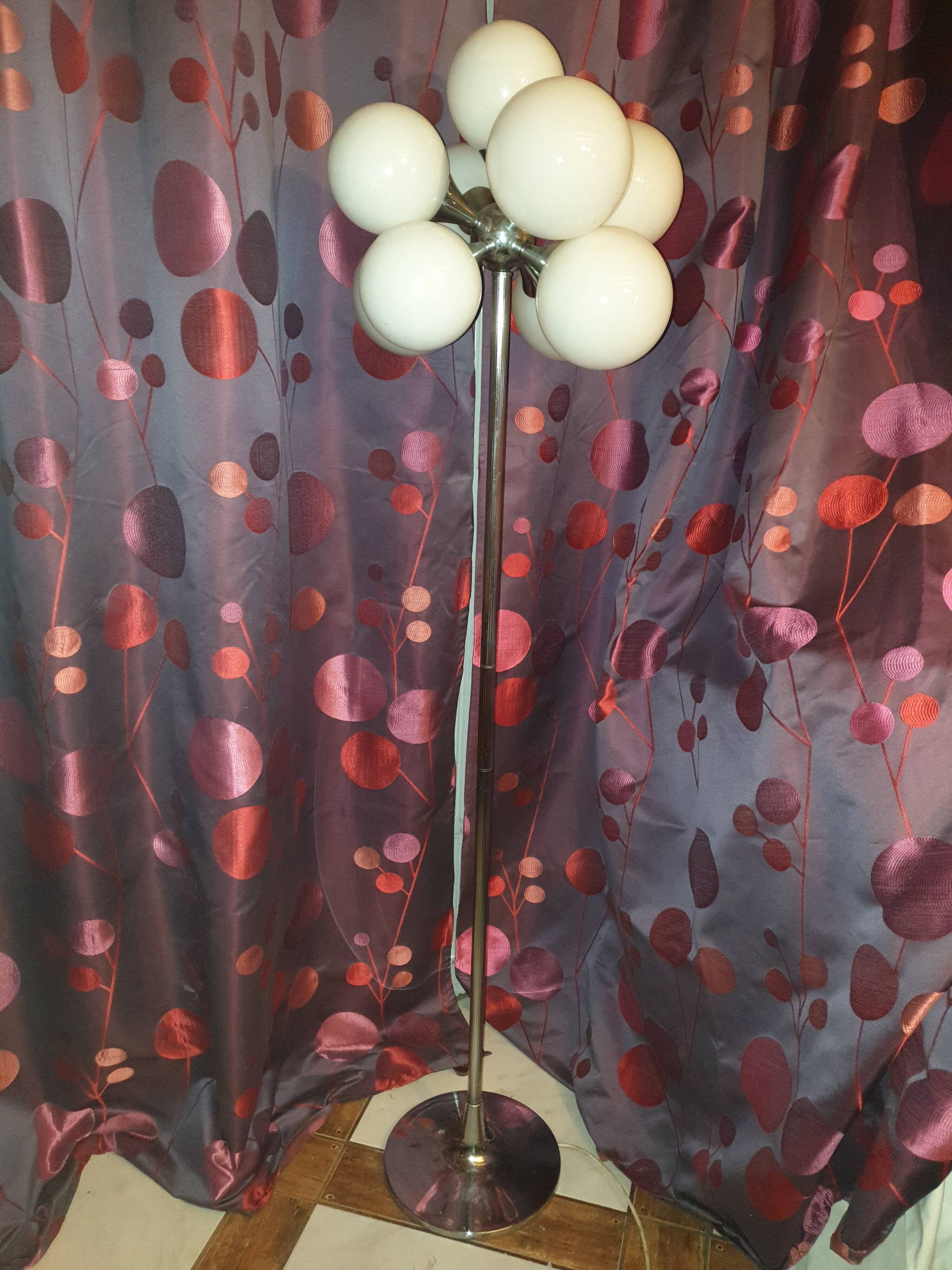 Lampadaire spoutnik à 9 feux chrome et opaline  space age année 70