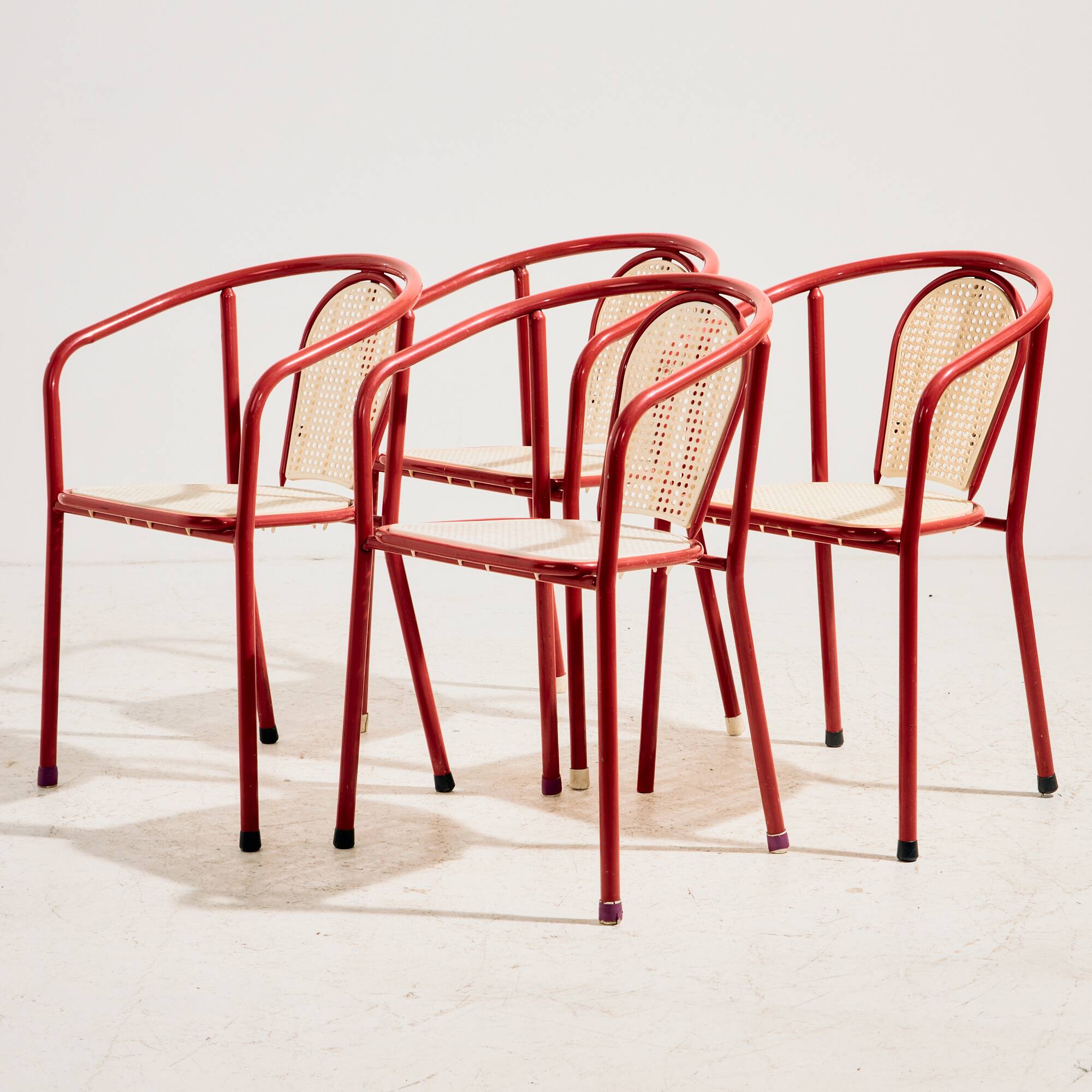 Stackable garden chair