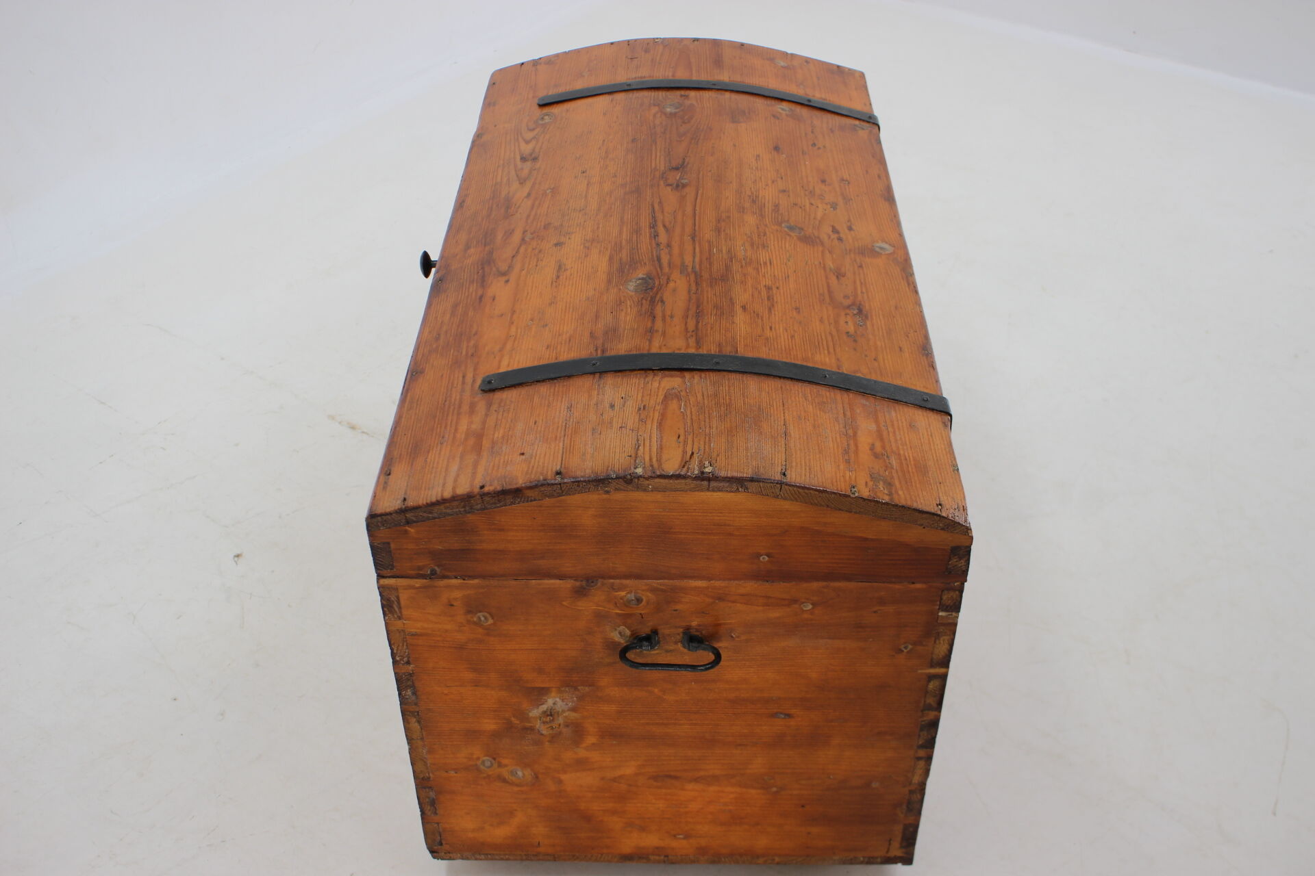 Coffre en bois antique tchécoslovaquie